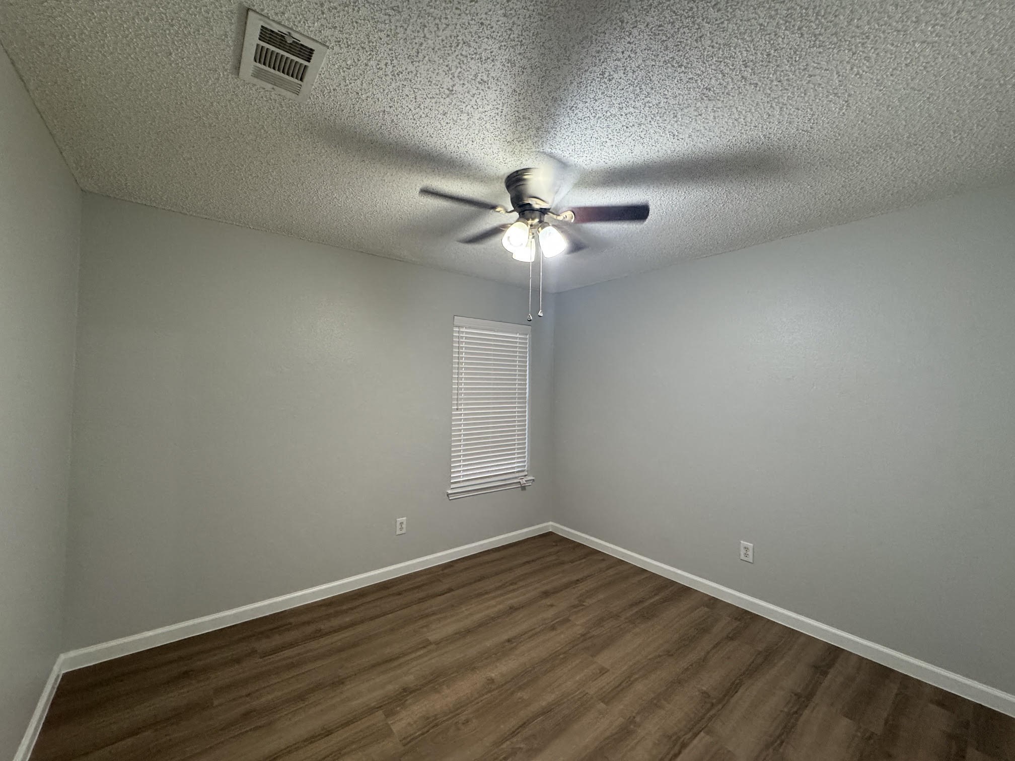 5616 Indian Hill Drive Arlington TX 76018