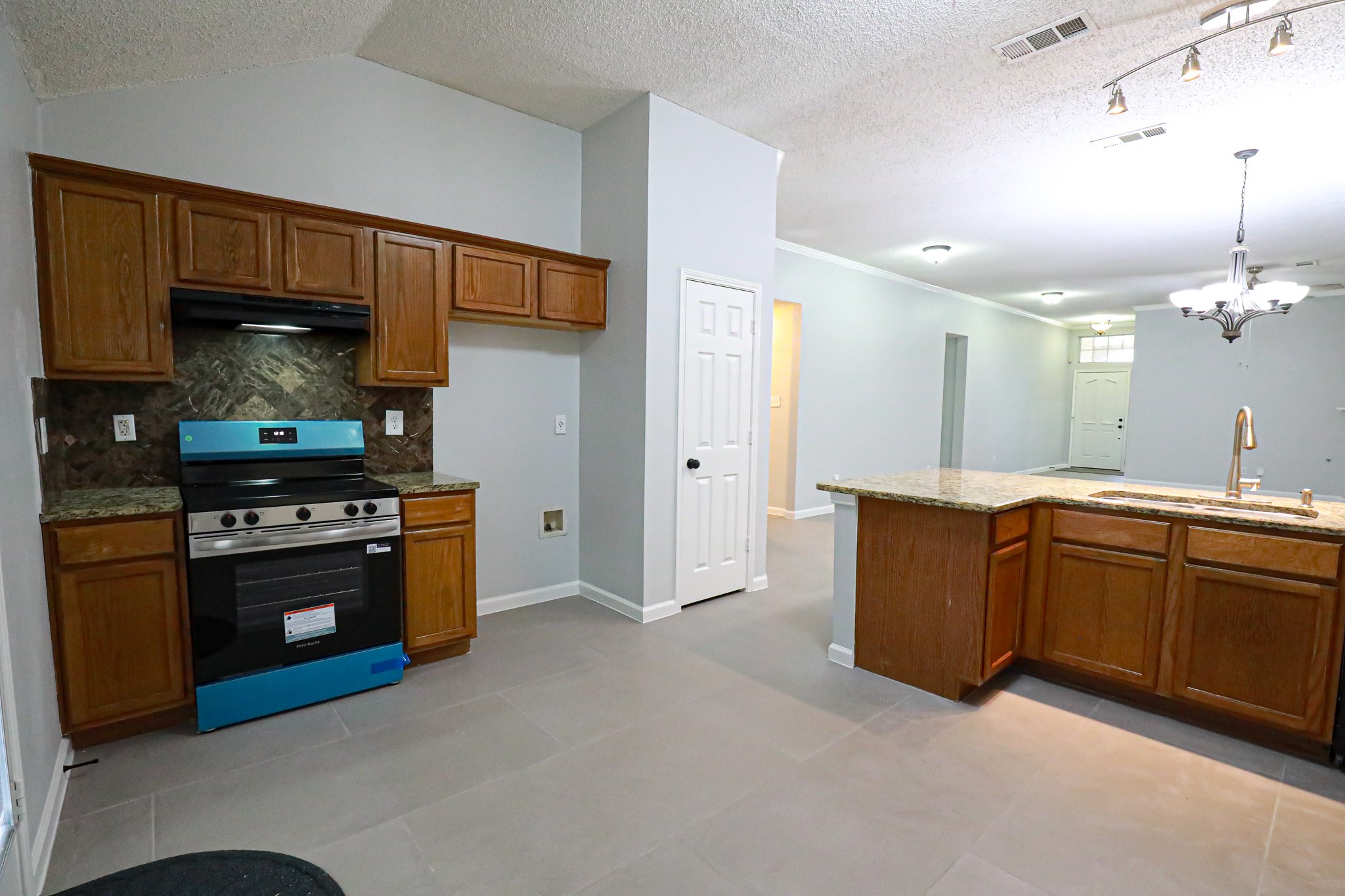 5616 Indian Hill Drive Arlington TX 76018
