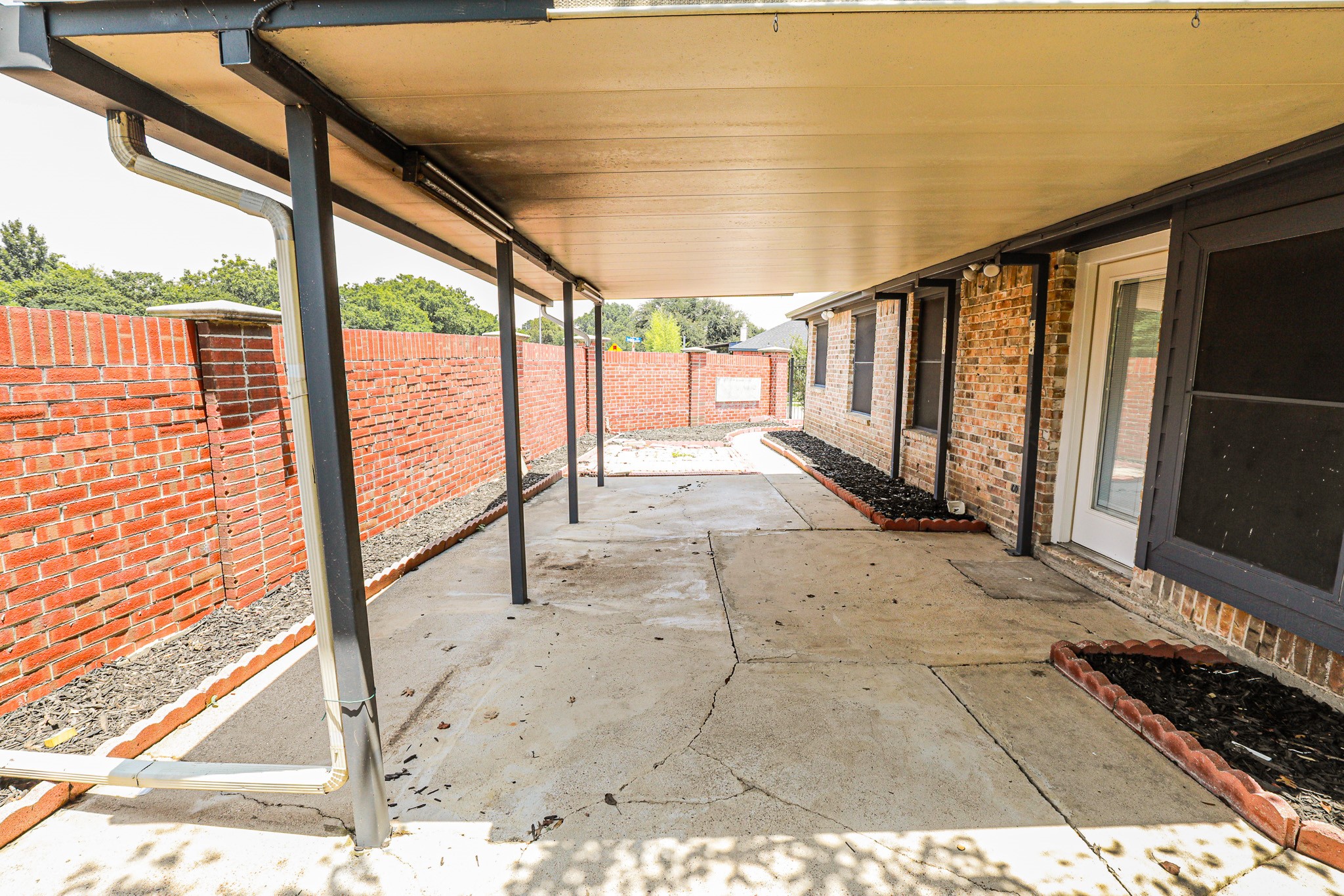5616 Indian Hill Drive Arlington TX 76018