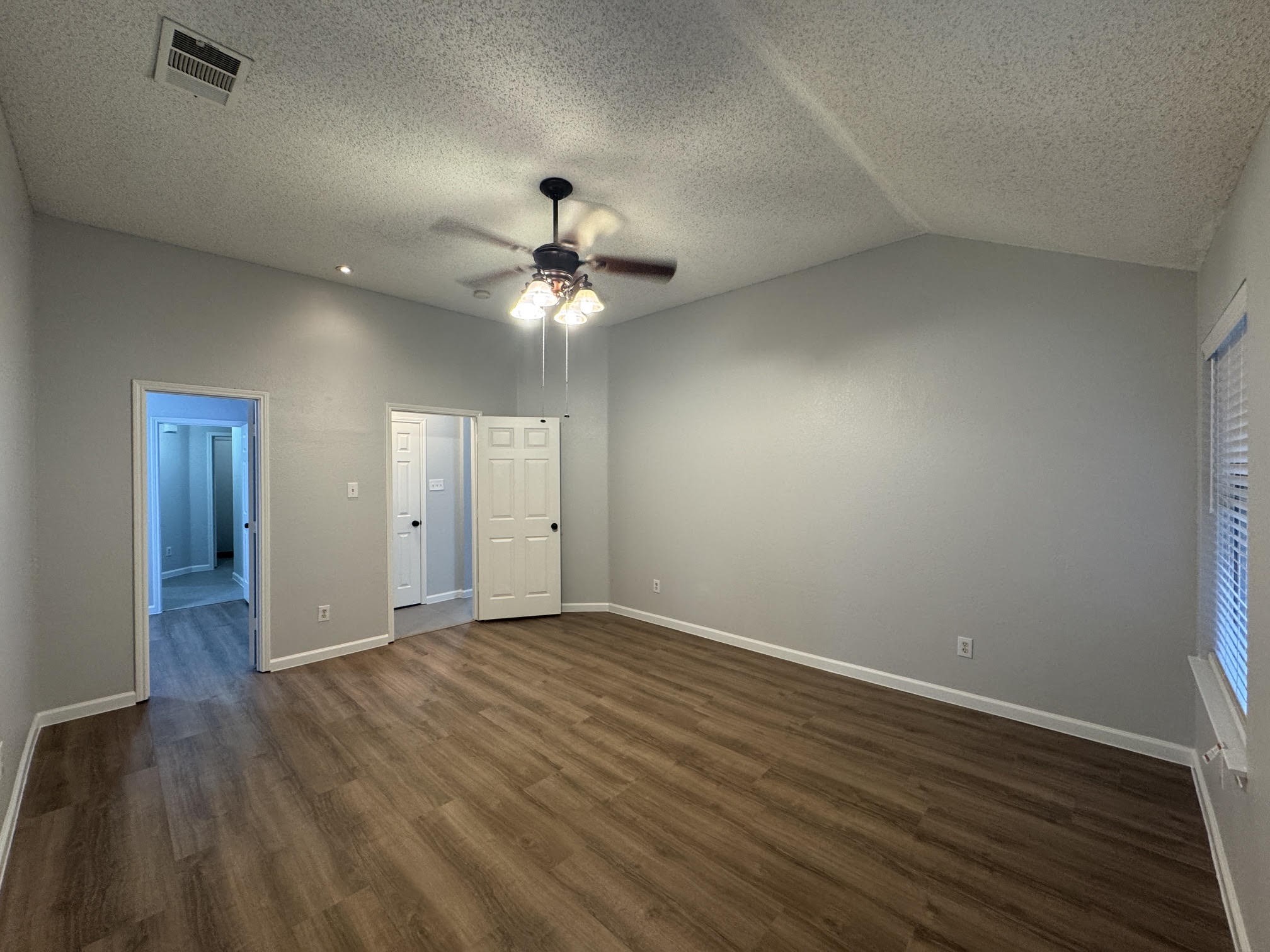 5616 Indian Hill Drive Arlington TX 76018