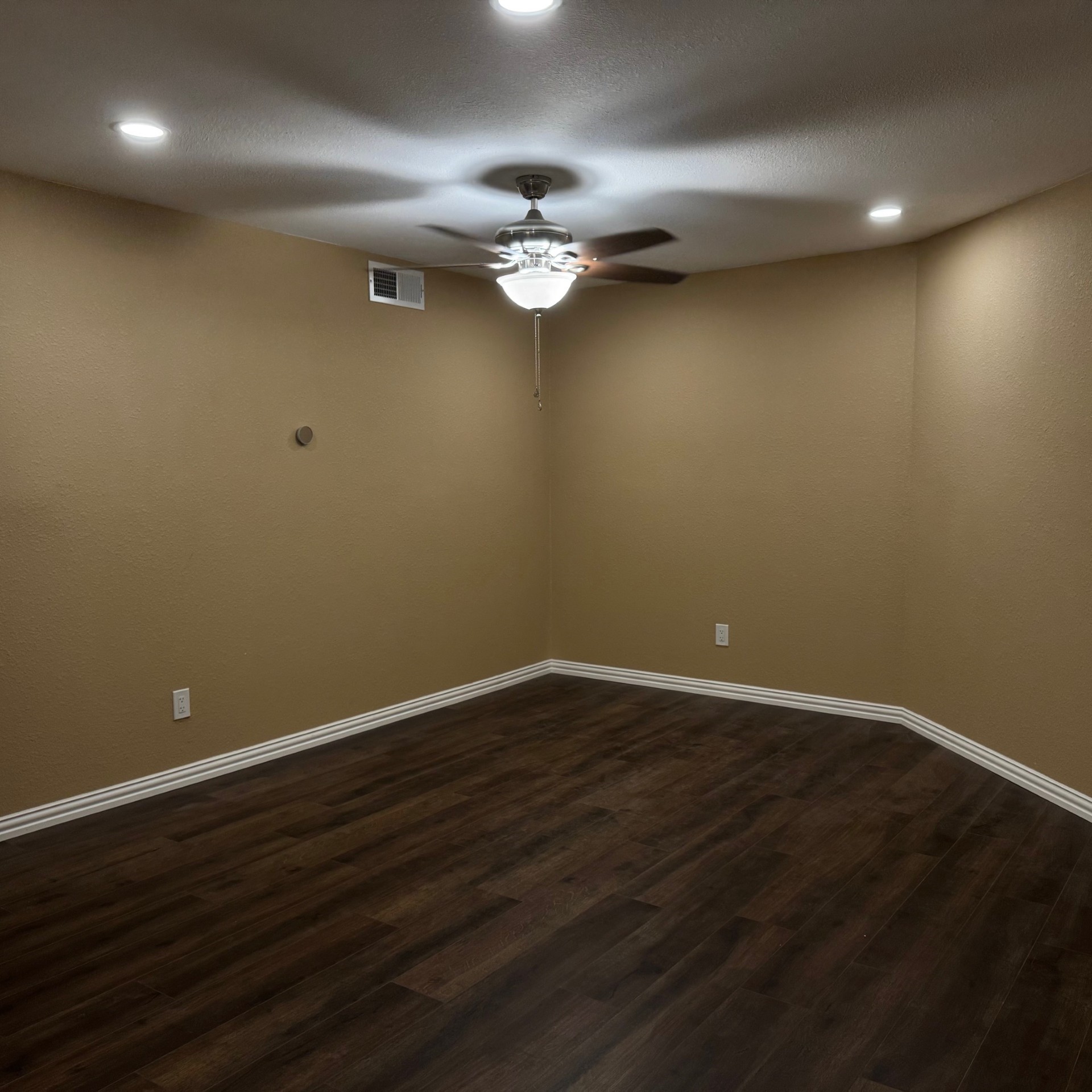 2314 Bamboo Drive Arlington TX 76006
