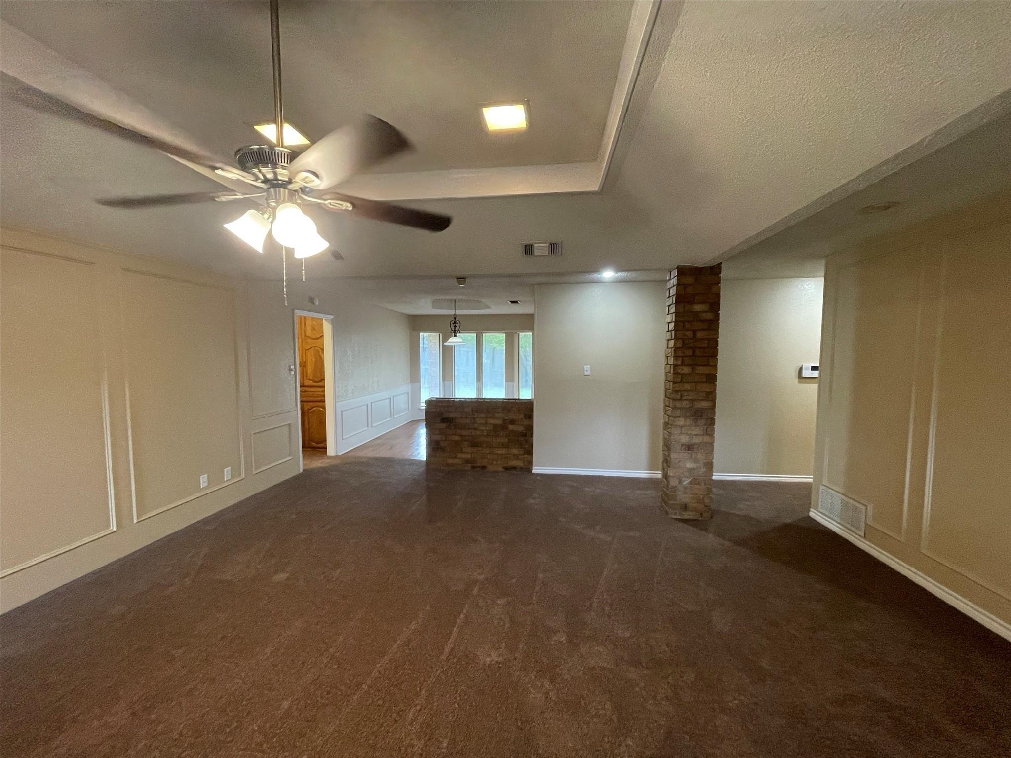 407 Hillcroft Circle Duncanville TX 75137