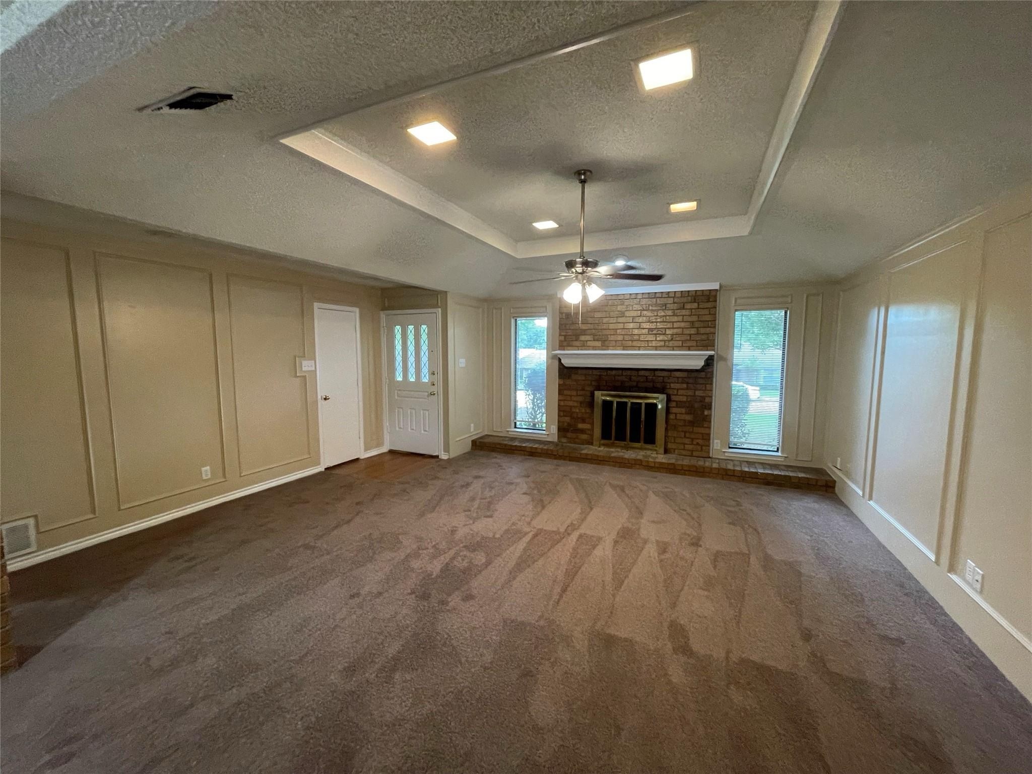 407 Hillcroft Circle Duncanville TX 75137