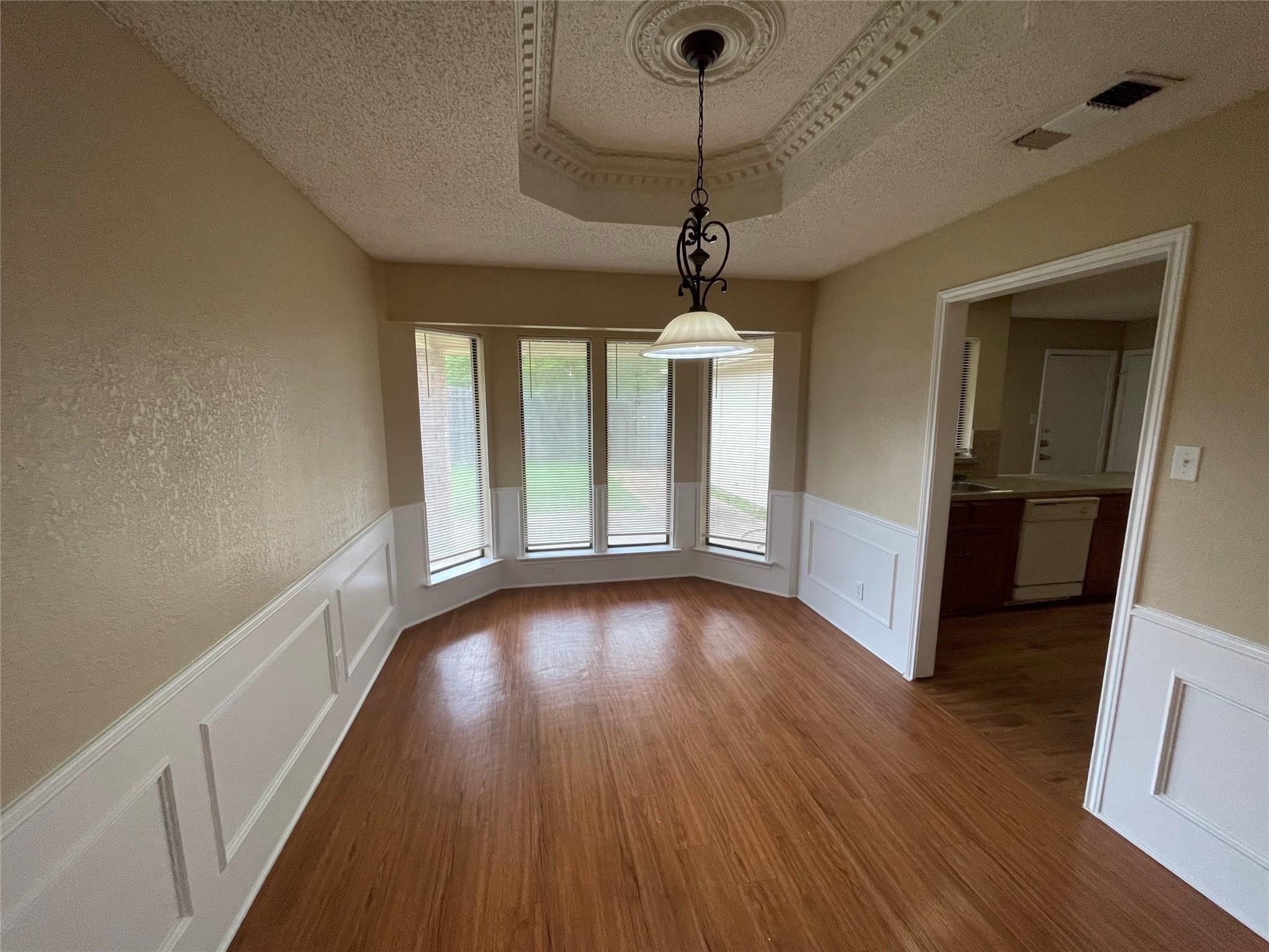 407 Hillcroft Circle Duncanville TX 75137