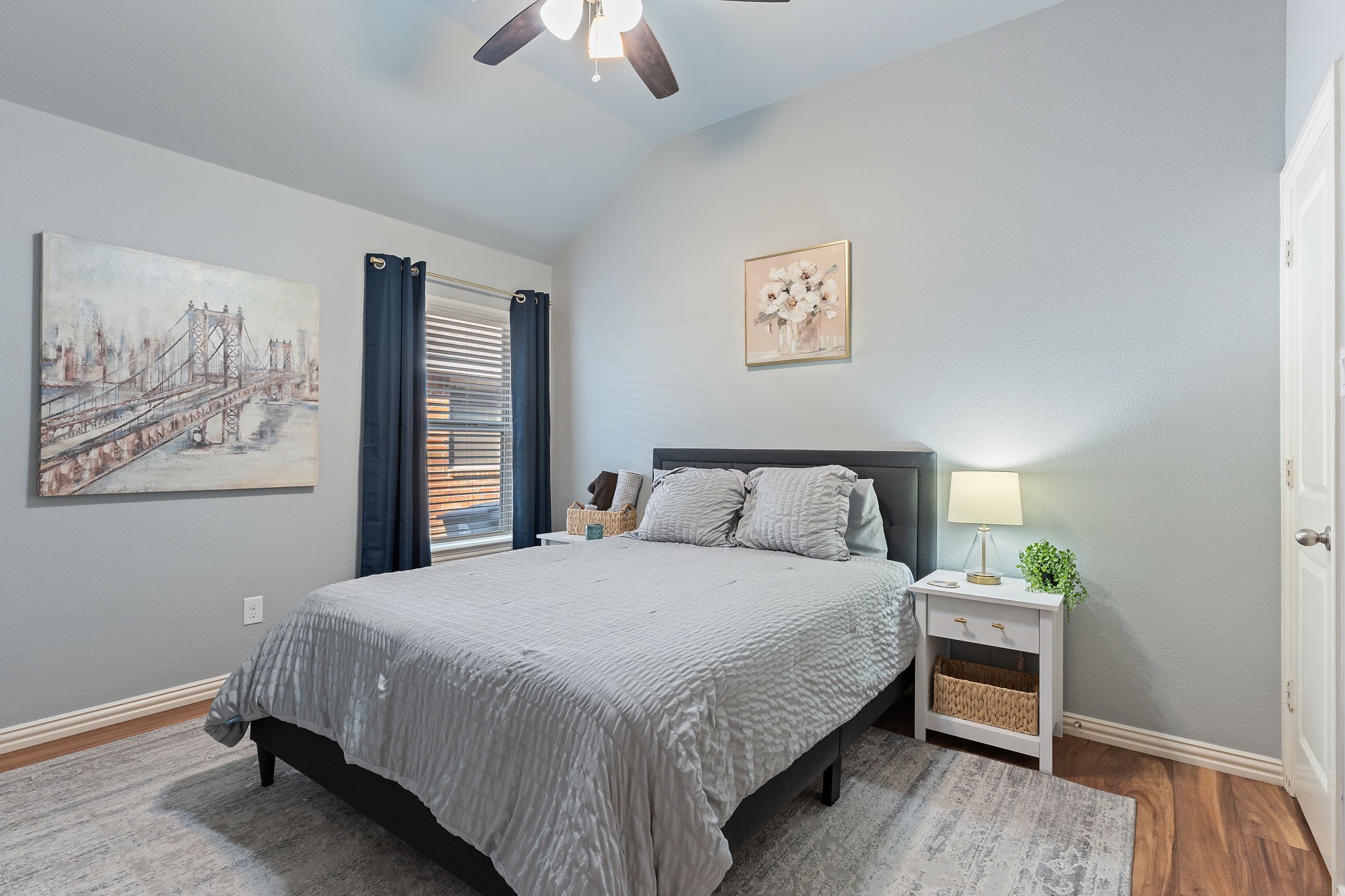 2844 Lacompte Drive Dallas TX 75227