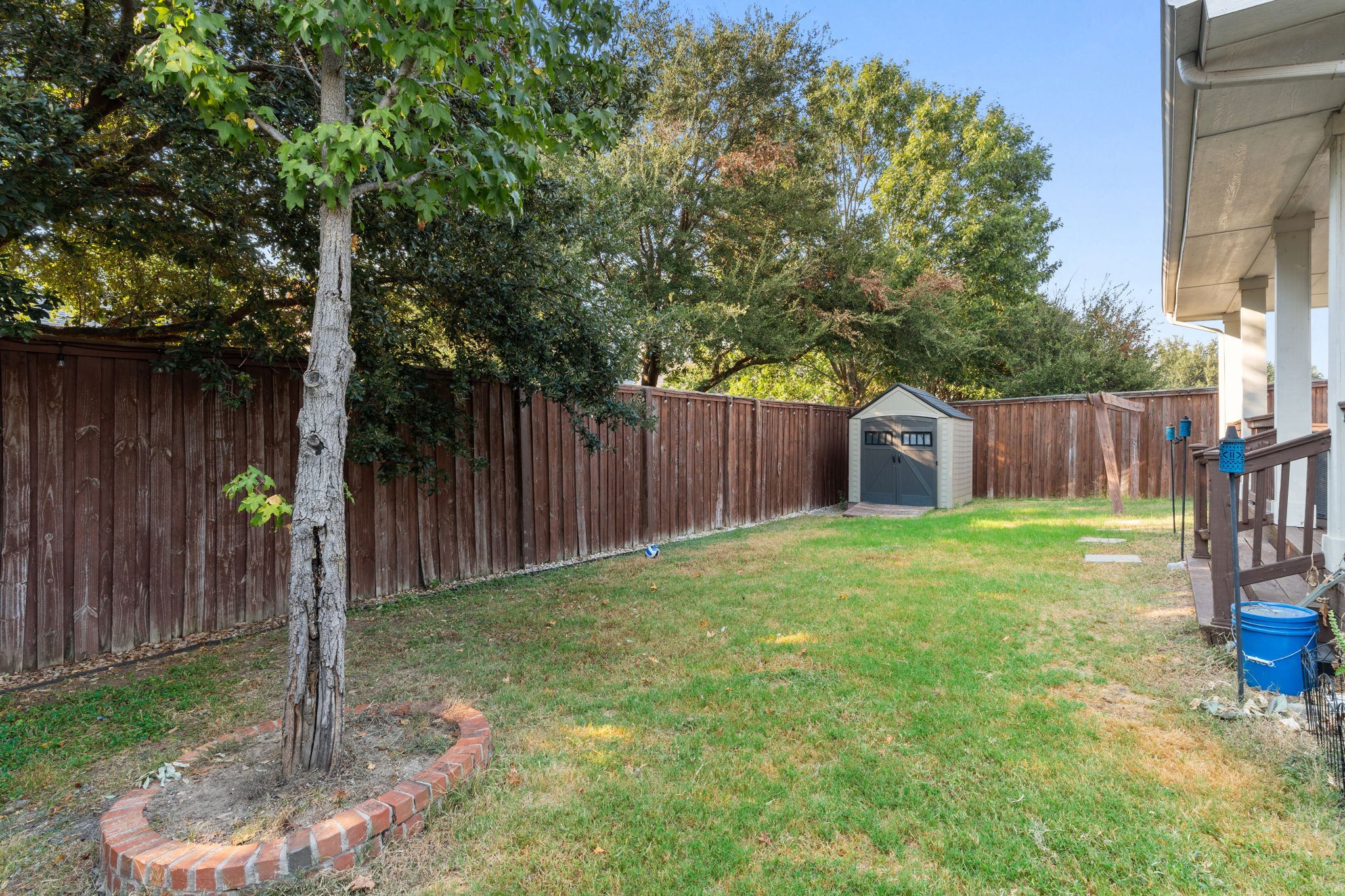 2844 Lacompte Drive Dallas TX 75227