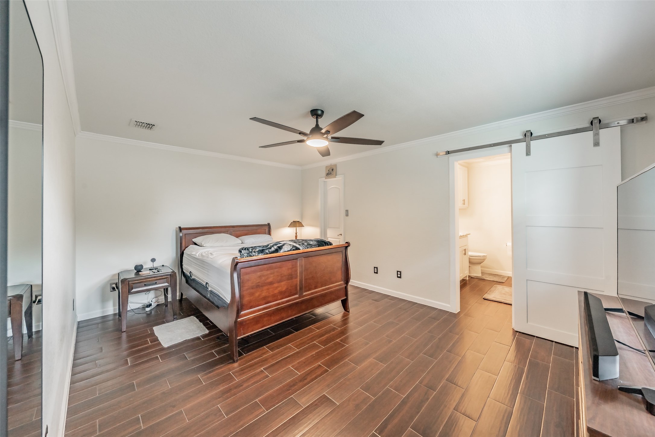 337 Snapdragon Court Burleson TX 76028