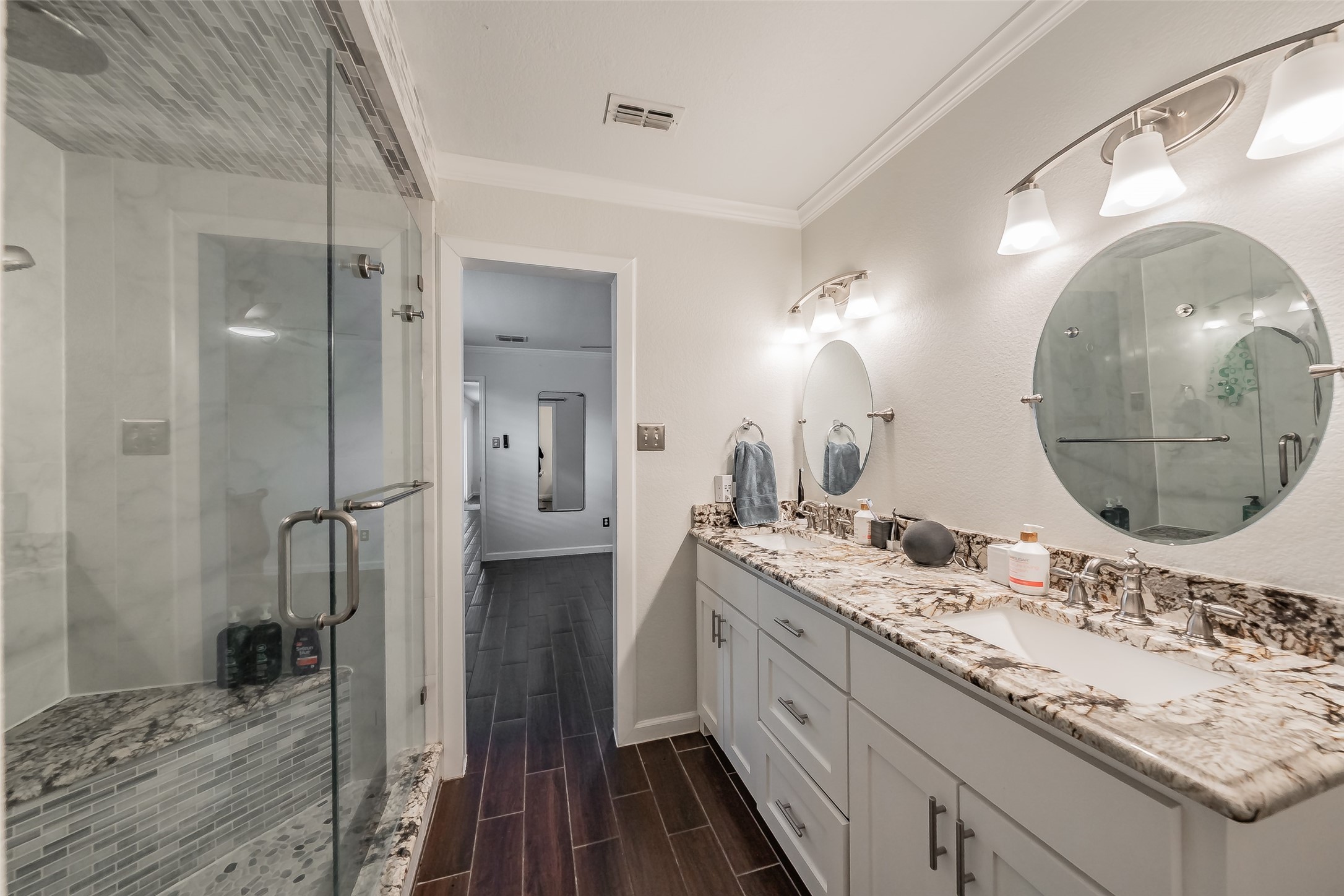 337 Snapdragon Court Burleson TX 76028