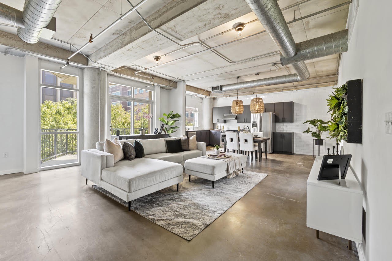 1001 Belleview Street Dallas TX 75215