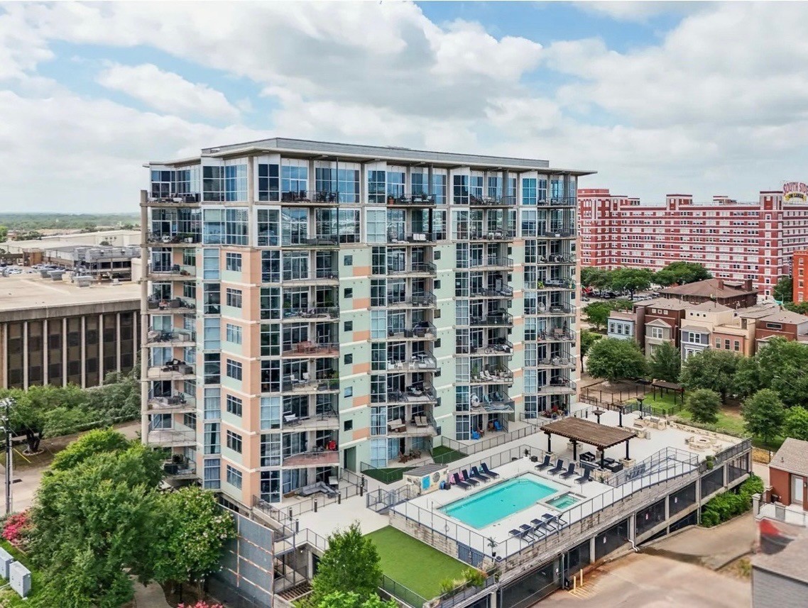 1001 Belleview Street Dallas TX 75215