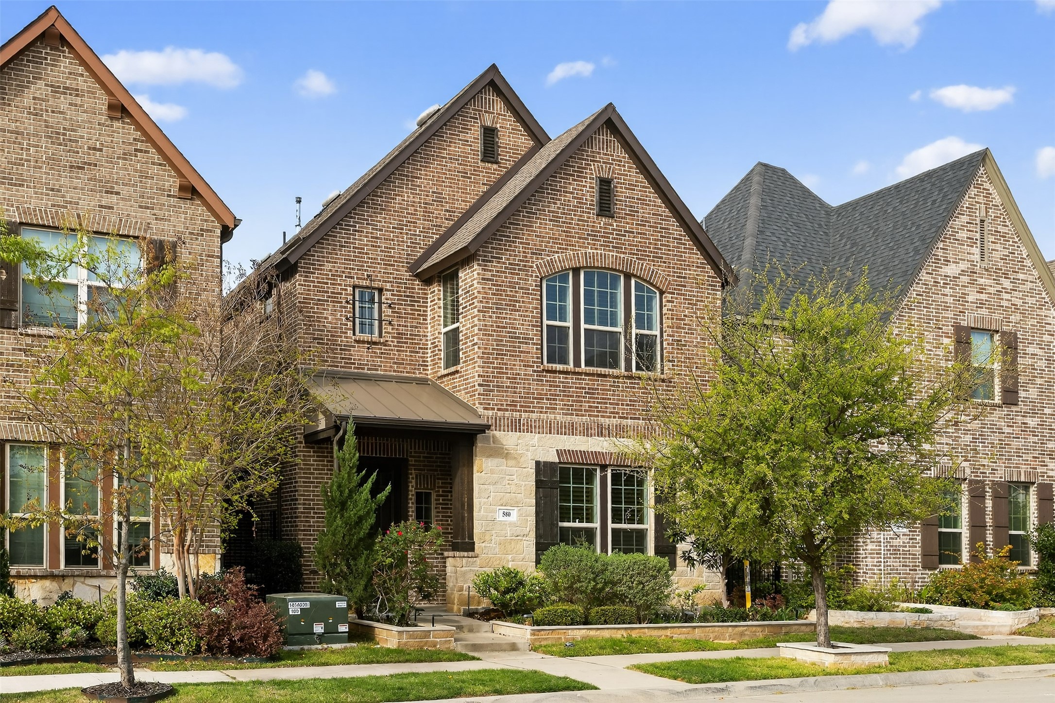 580 Courtyard Lane Irving TX 75039