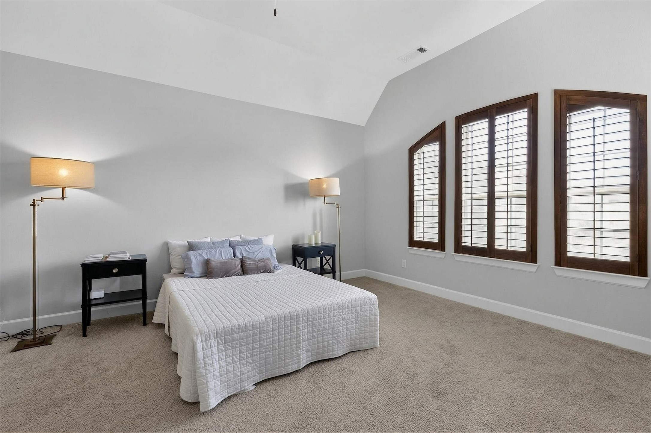 580 Courtyard Lane Irving TX 75039