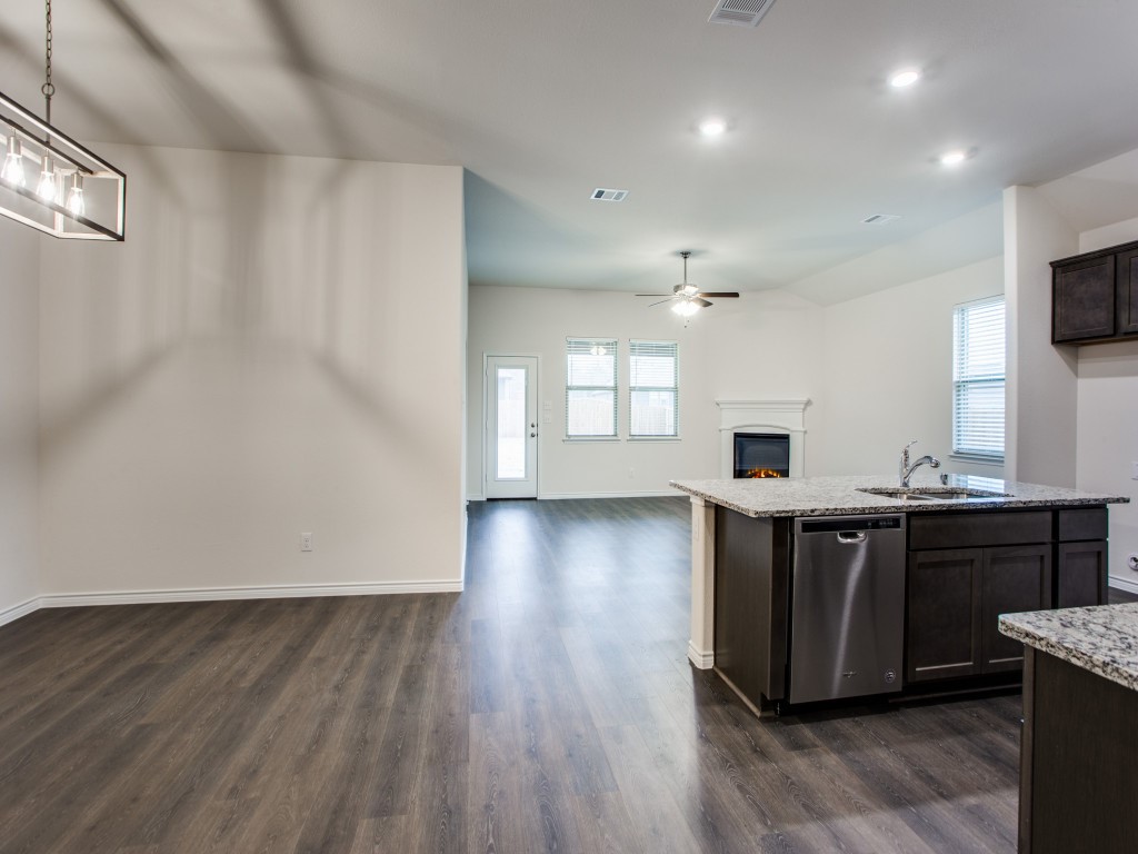 123 Lakeview Circle Pilot Point TX 76258