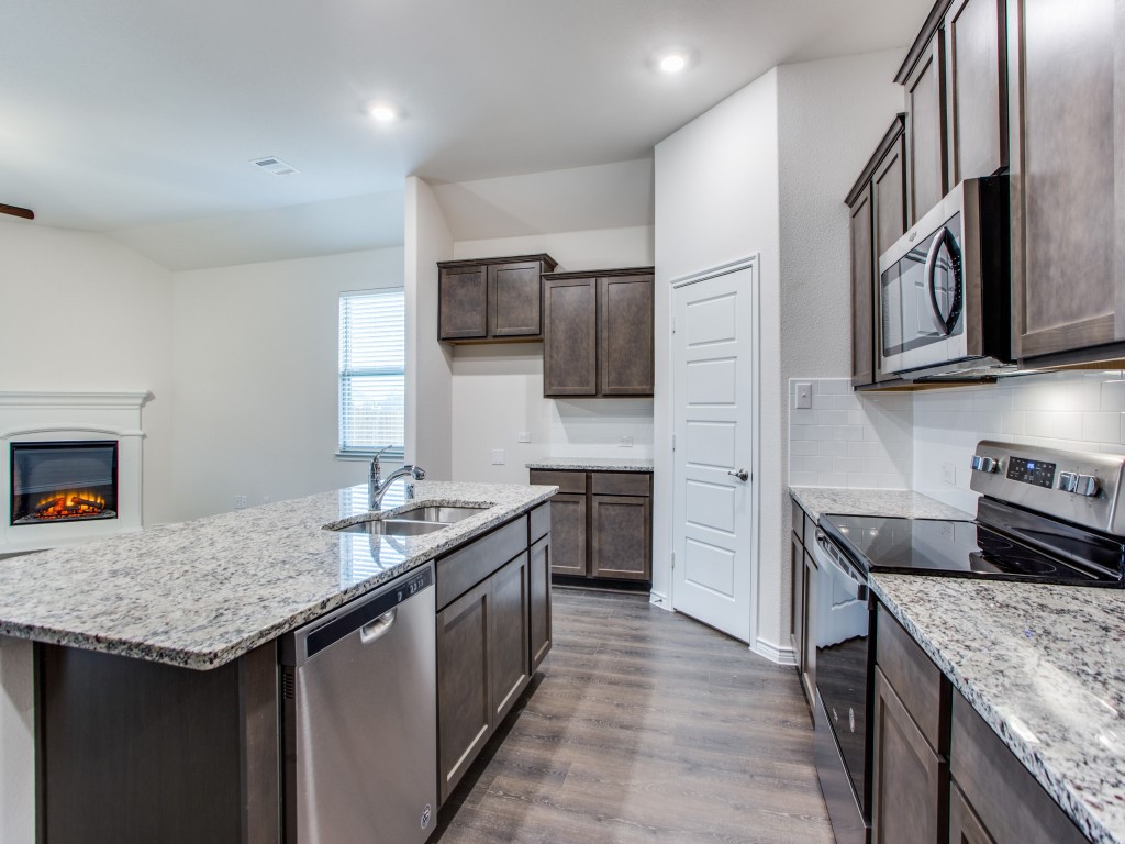 123 Lakeview Circle Pilot Point TX 76258