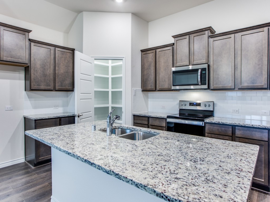 123 Lakeview Circle Pilot Point TX 76258