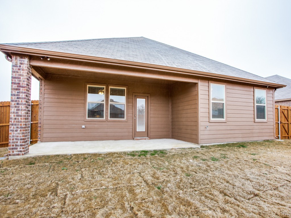 123 Lakeview Circle Pilot Point TX 76258