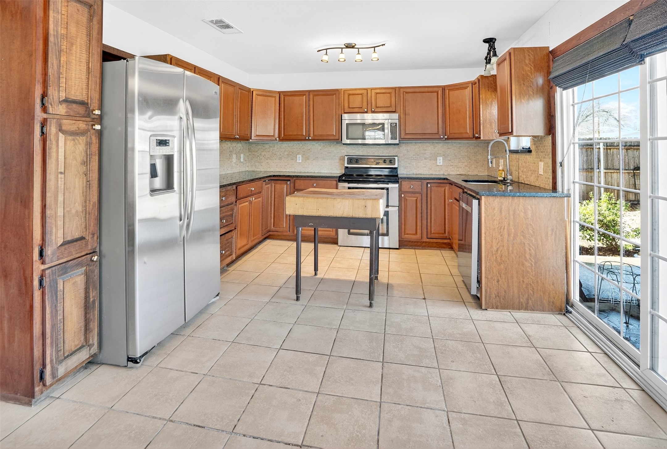 316 W Rucker Street Granbury TX 76048