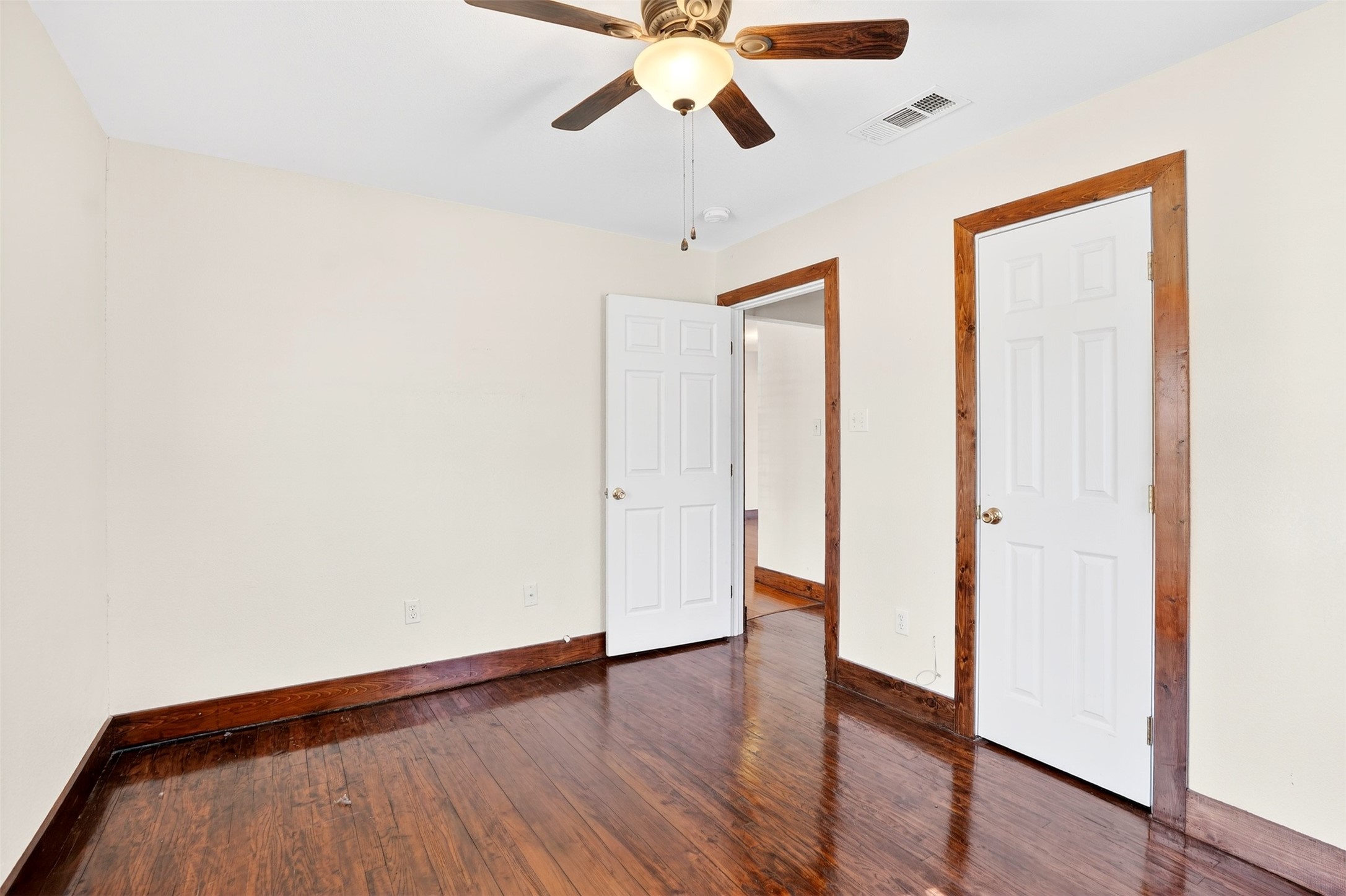 316 W Rucker Street Granbury TX 76048