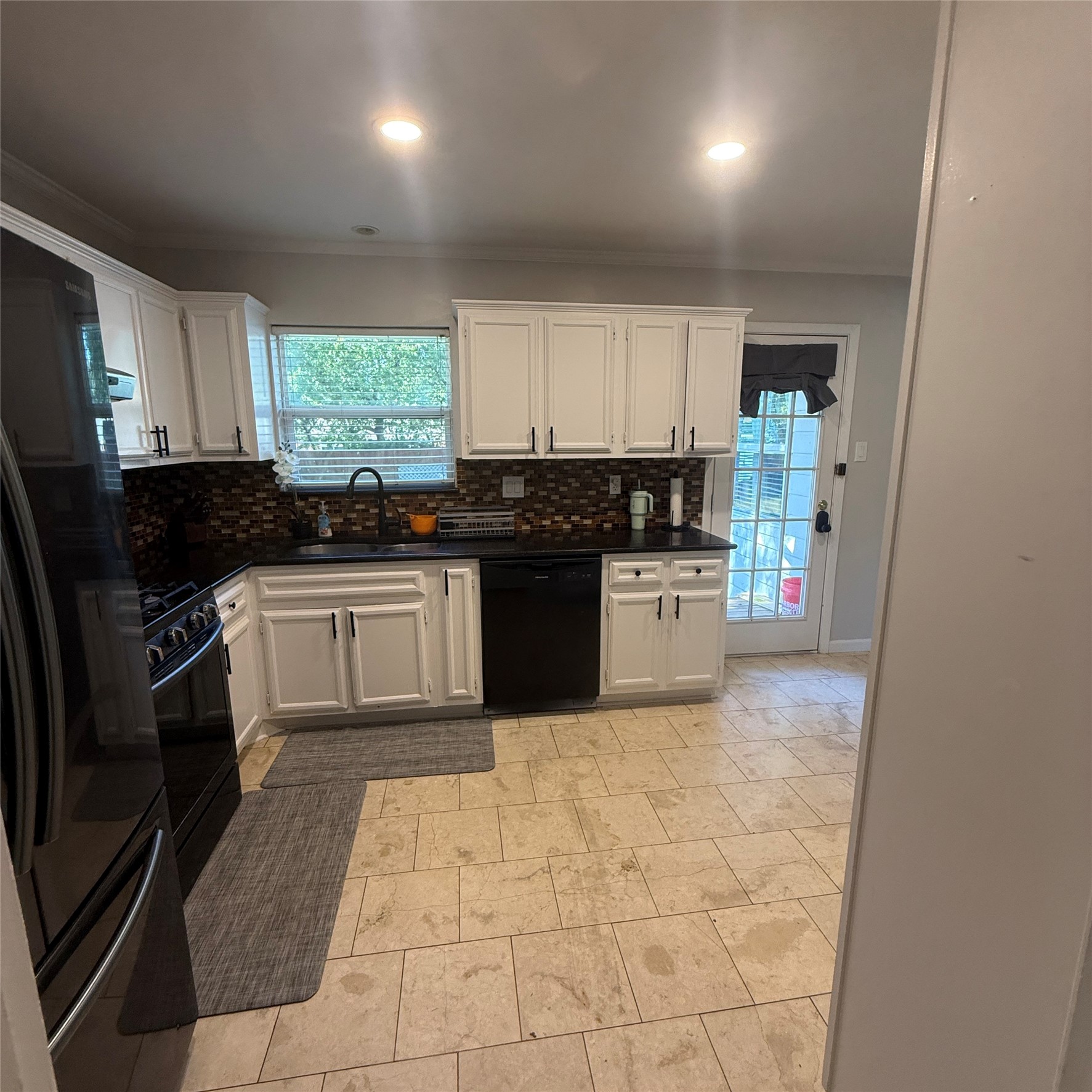 1808 Donna Street Arlington TX 76013