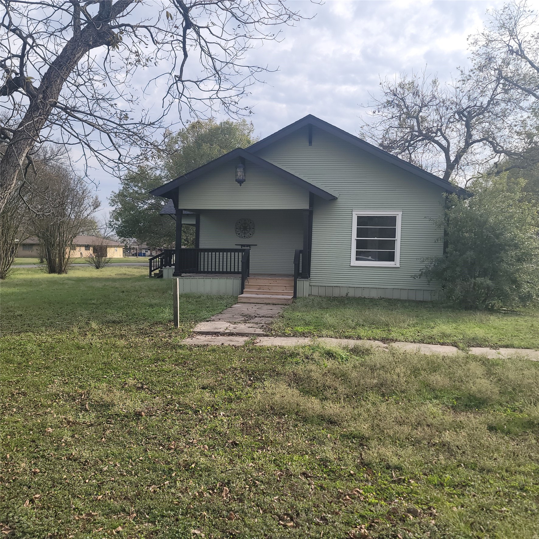 410 3rd Street Kerens TX 75144