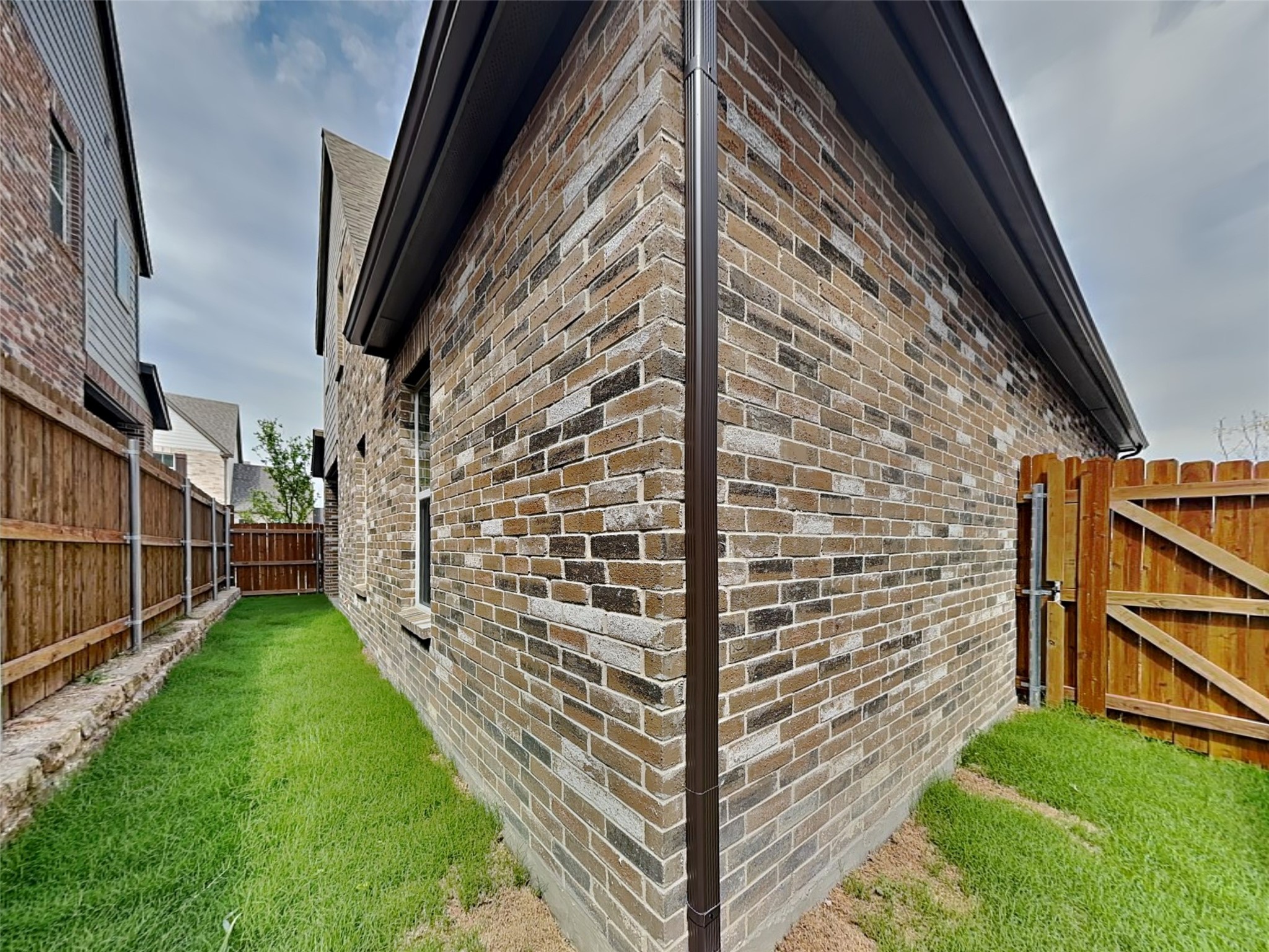 1029 Fallgate Drive Saginaw TX 76179