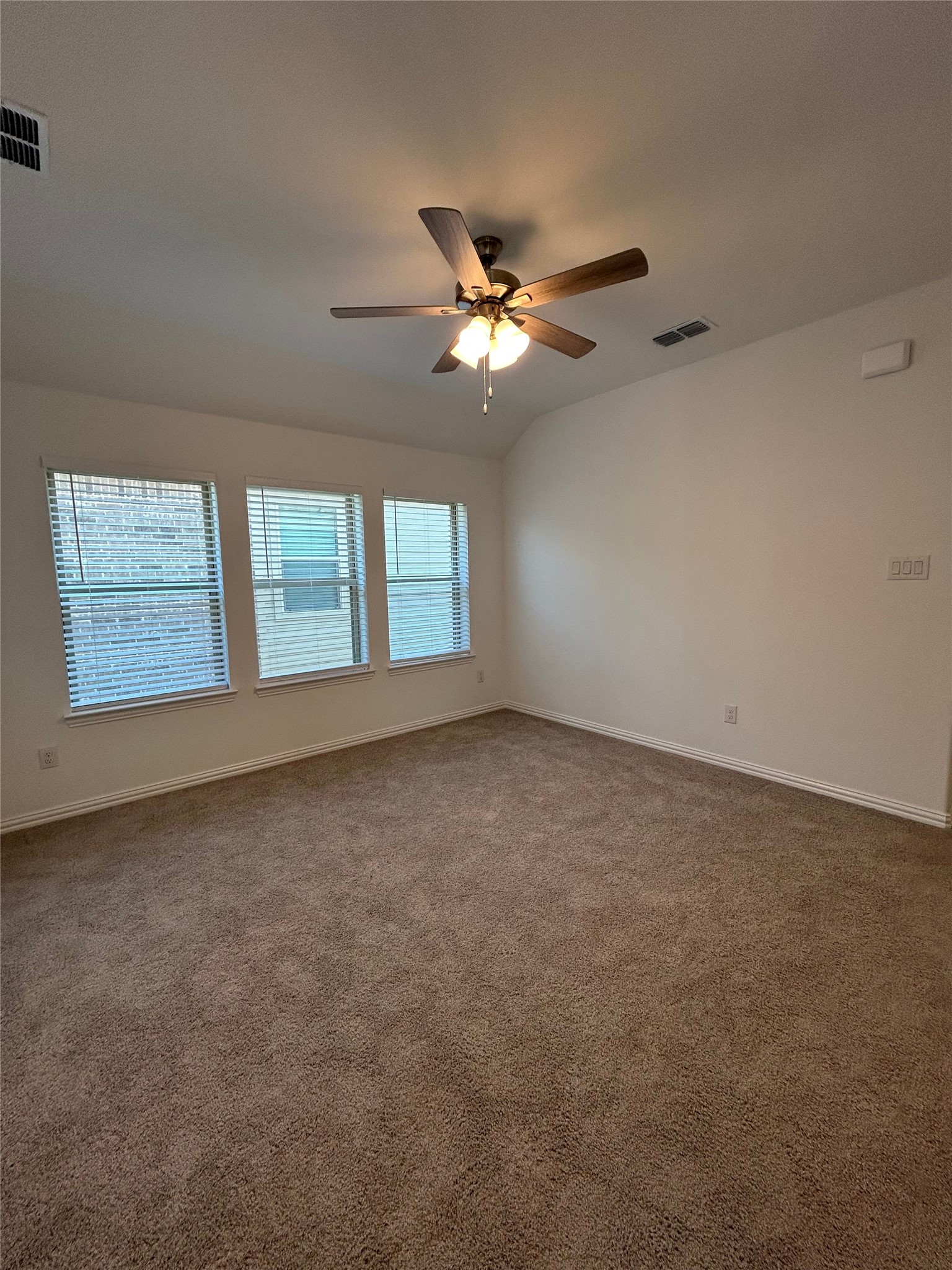 1448 Sun Garden Way Justin TX 76247
