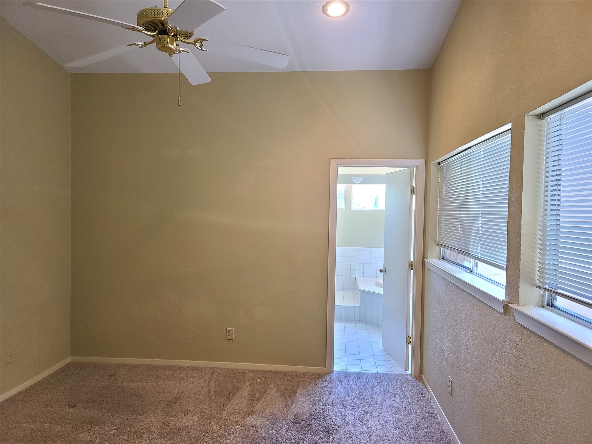 1914 Shorewood Drive Grapevine TX 76051