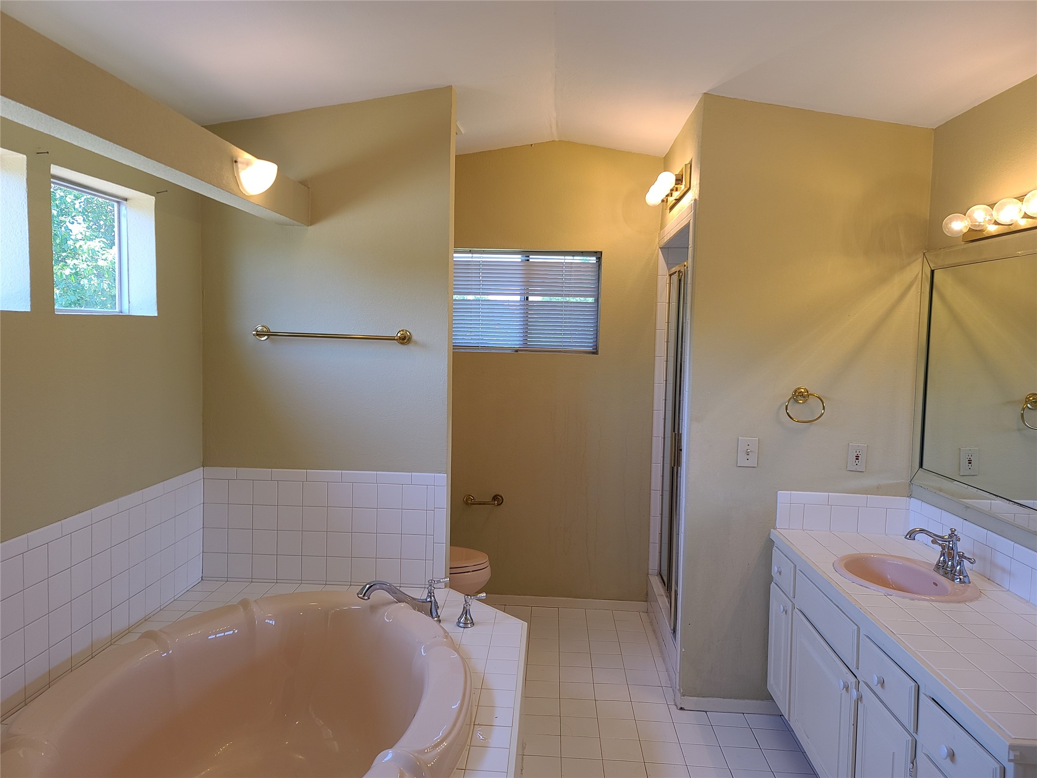 1914 Shorewood Drive Grapevine TX 76051