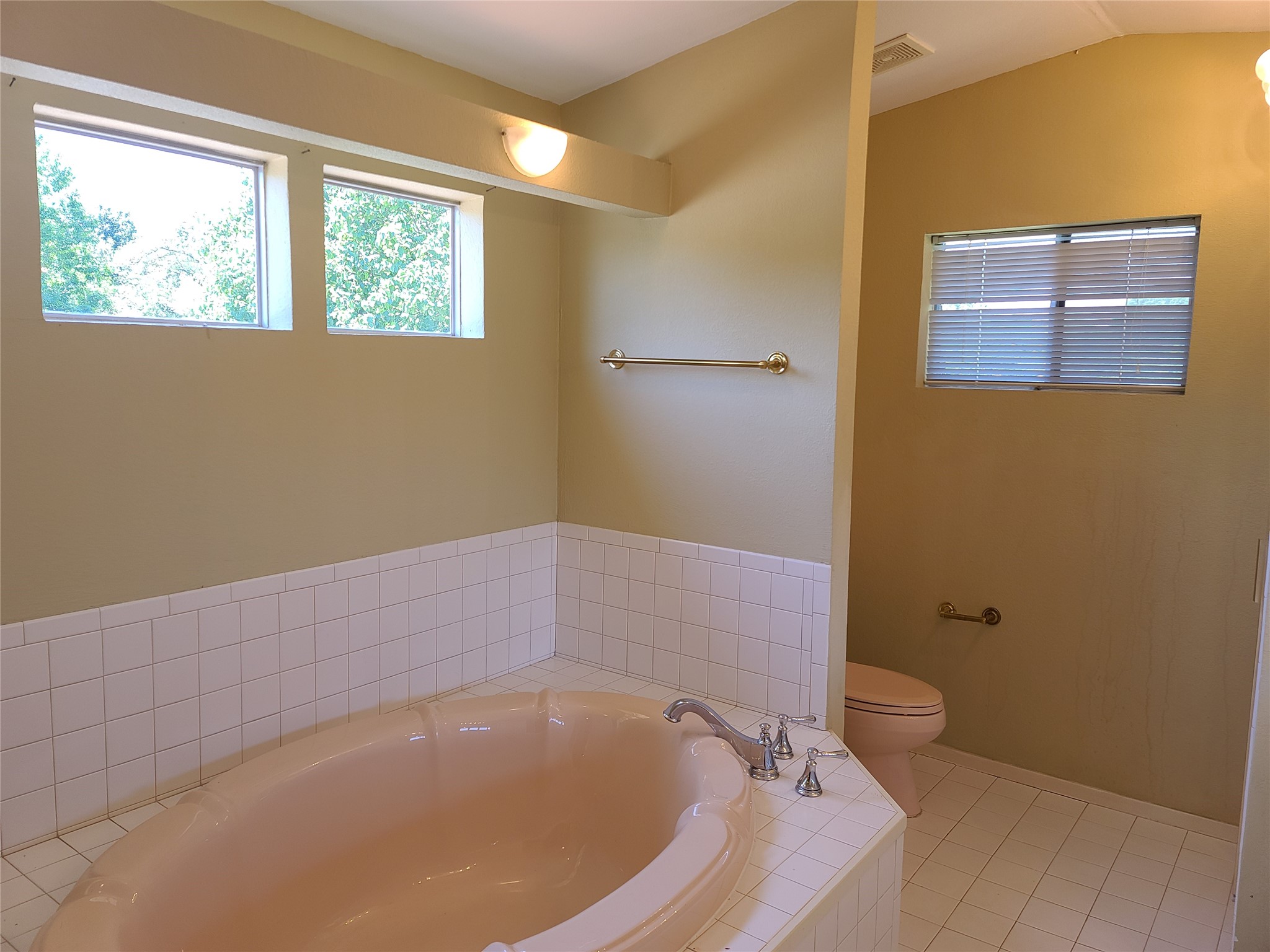 1914 Shorewood Drive Grapevine TX 76051