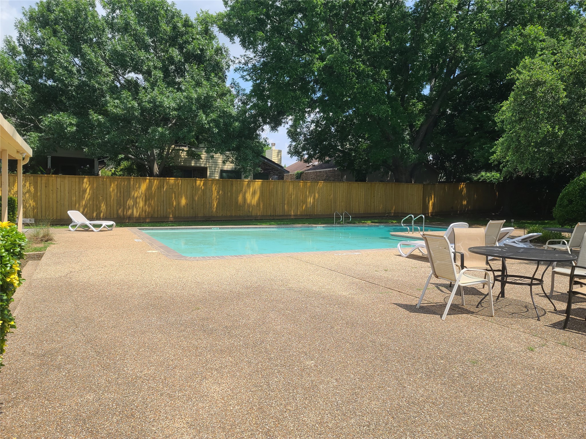 1914 Shorewood Drive Grapevine TX 76051