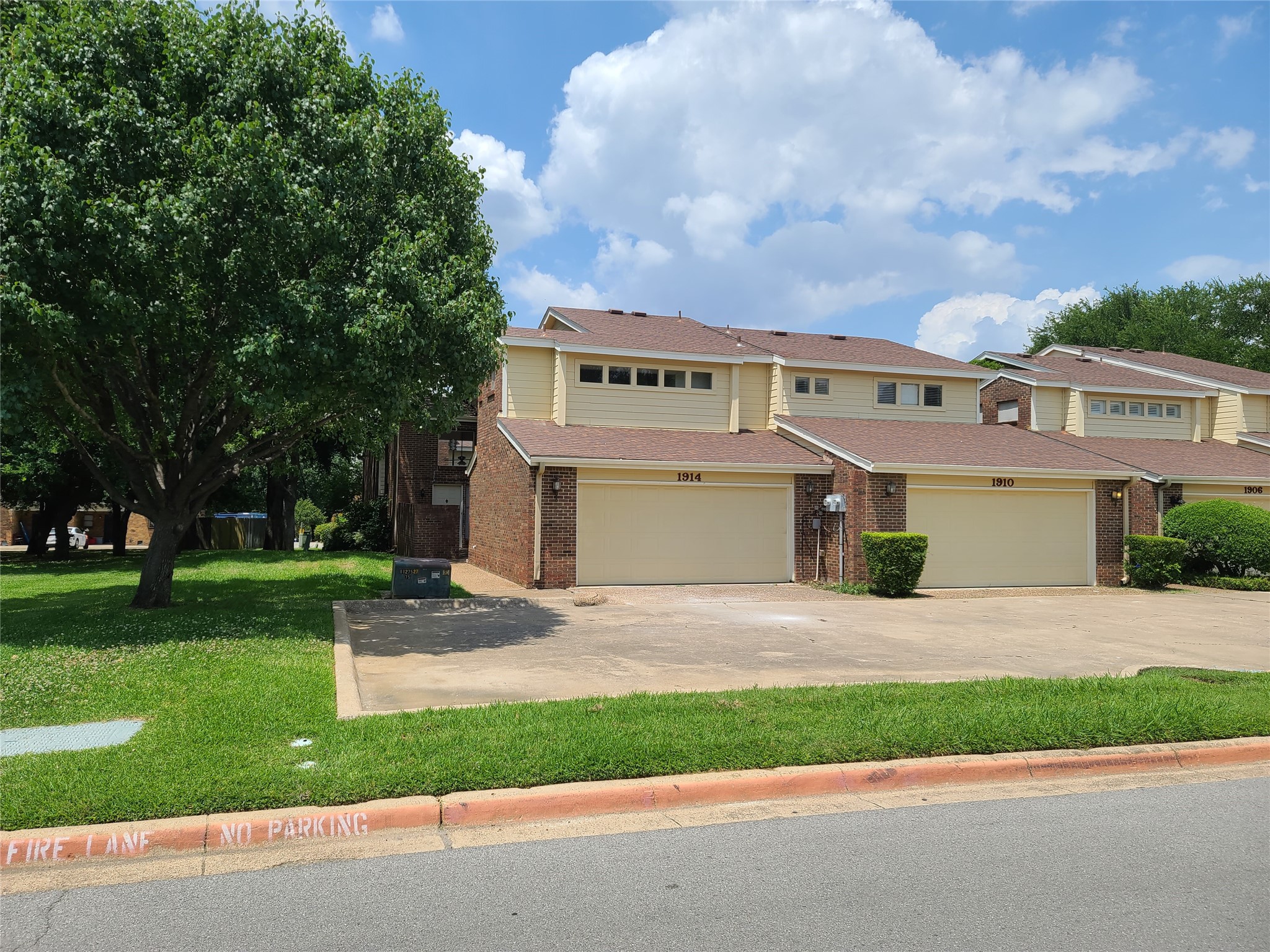 1914 Shorewood Drive Grapevine TX 76051