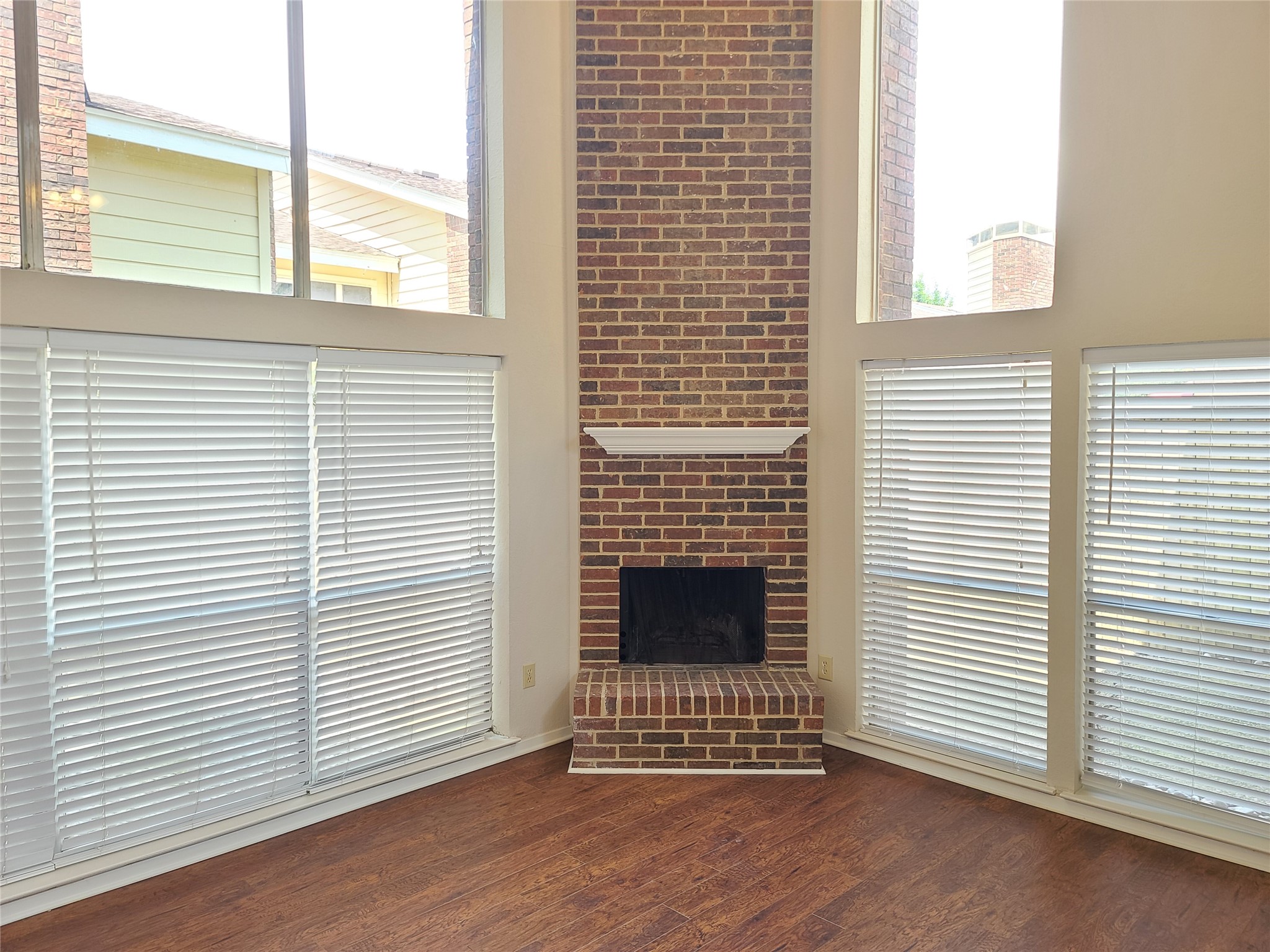 1914 Shorewood Drive Grapevine TX 76051