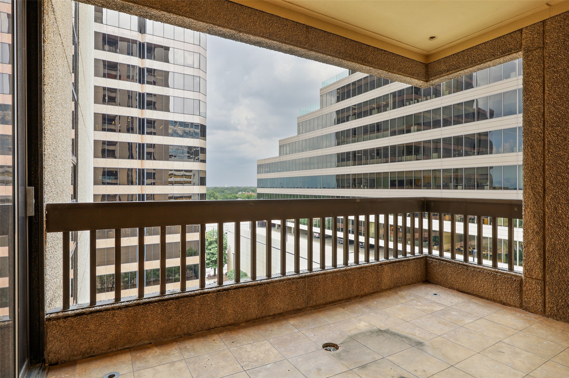 5909 Luther Lane Dallas TX 75225