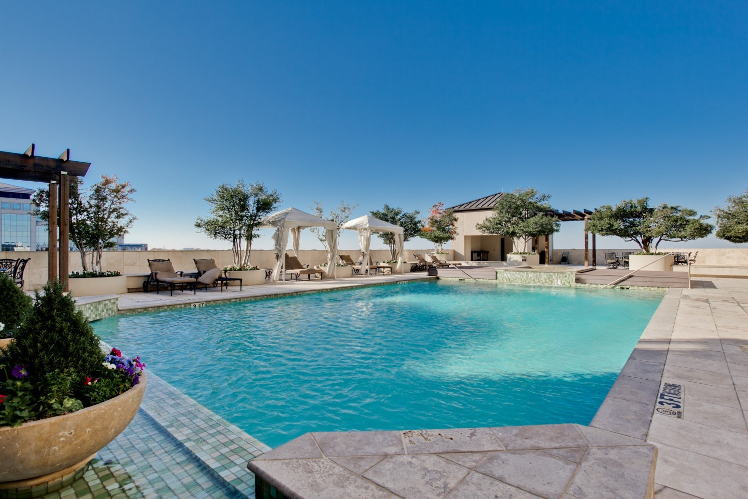 5909 Luther Lane Dallas TX 75225