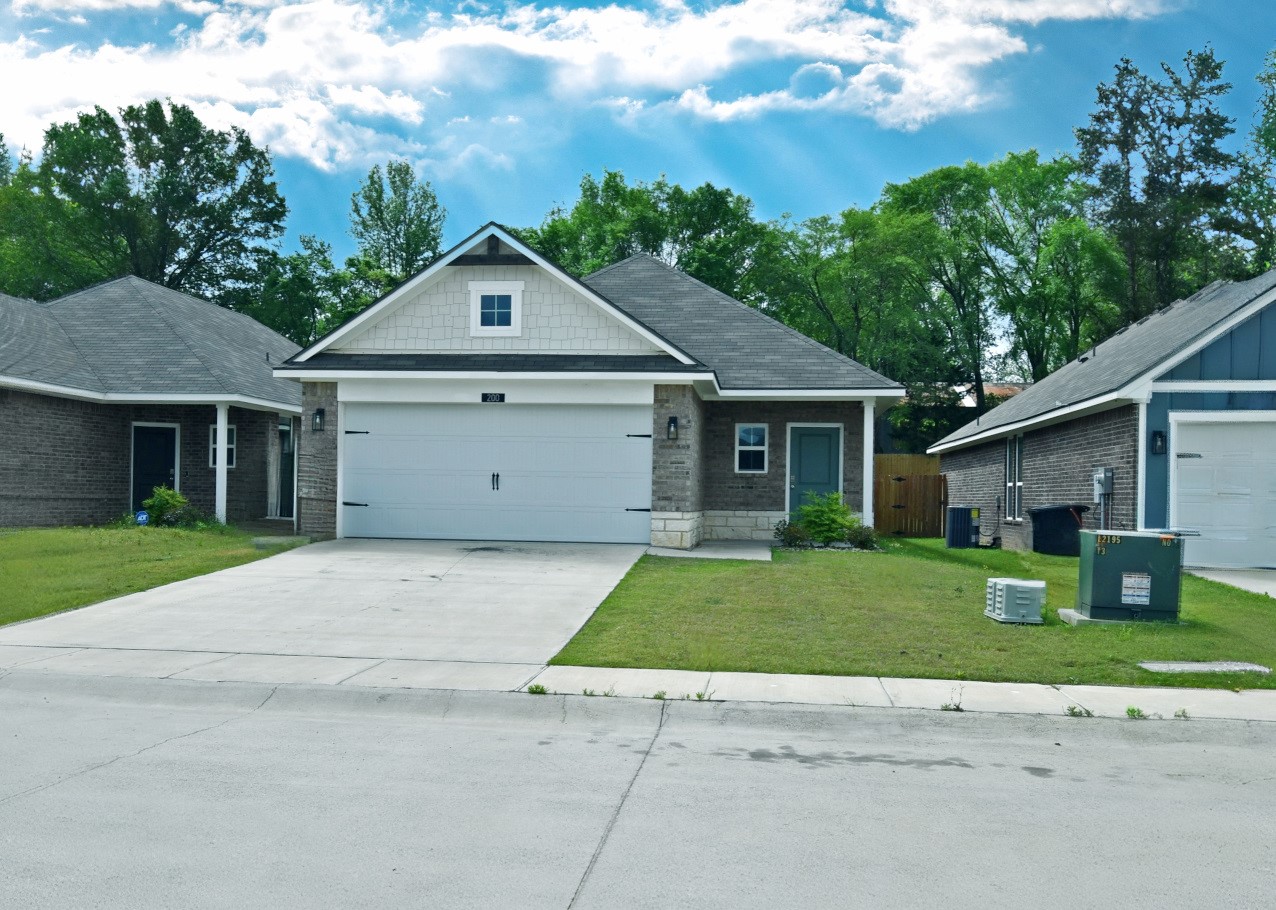 200 Blue Bird Lane Mineola TX 75773