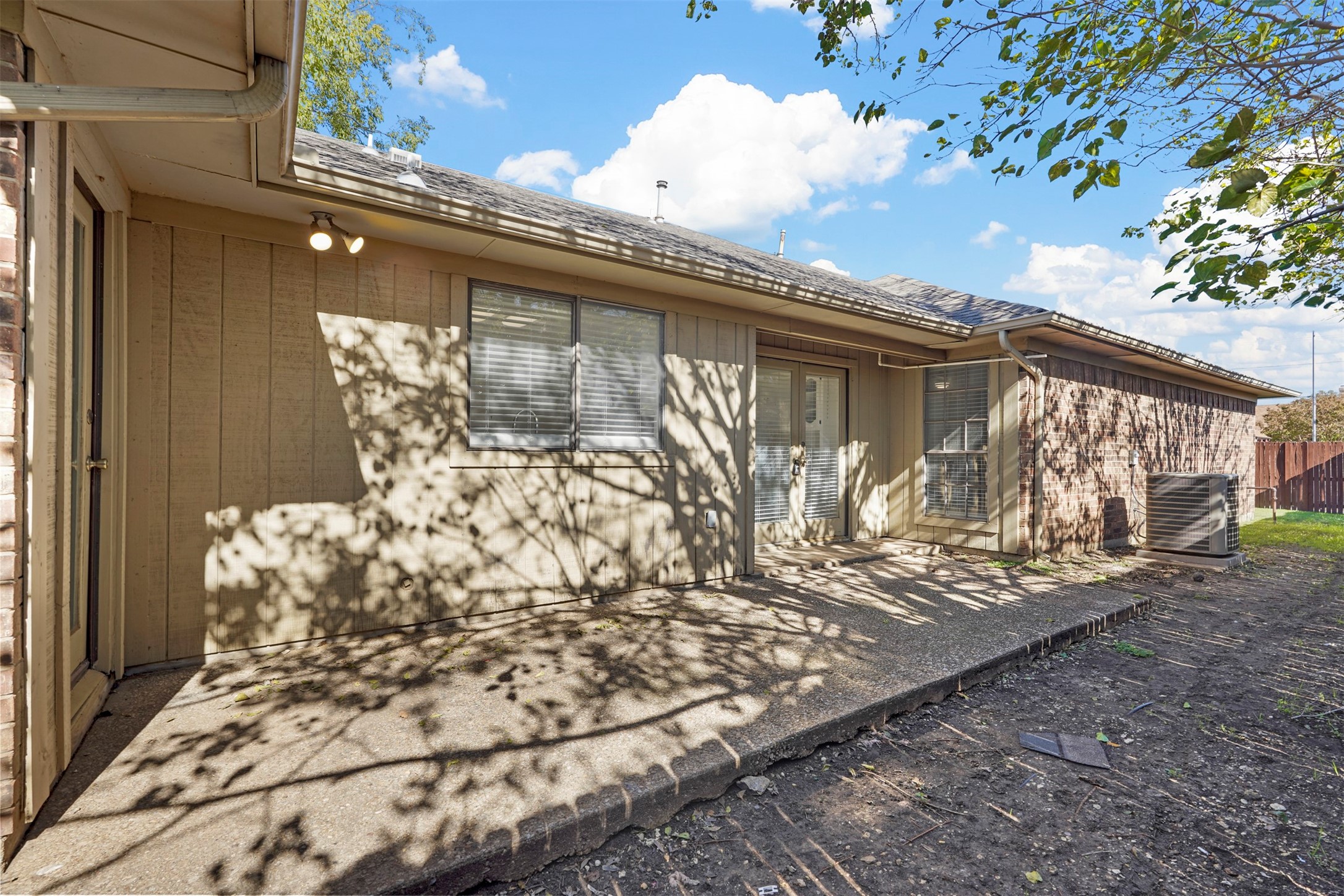 4033 Saint Christopher Lane Dallas TX 75287