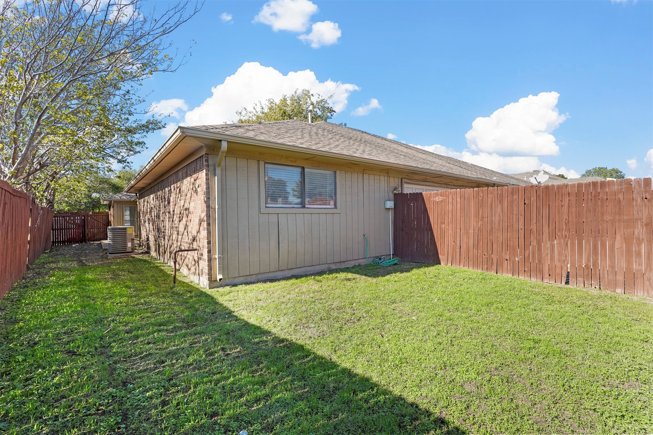 4033 Saint Christopher Lane Dallas TX 75287