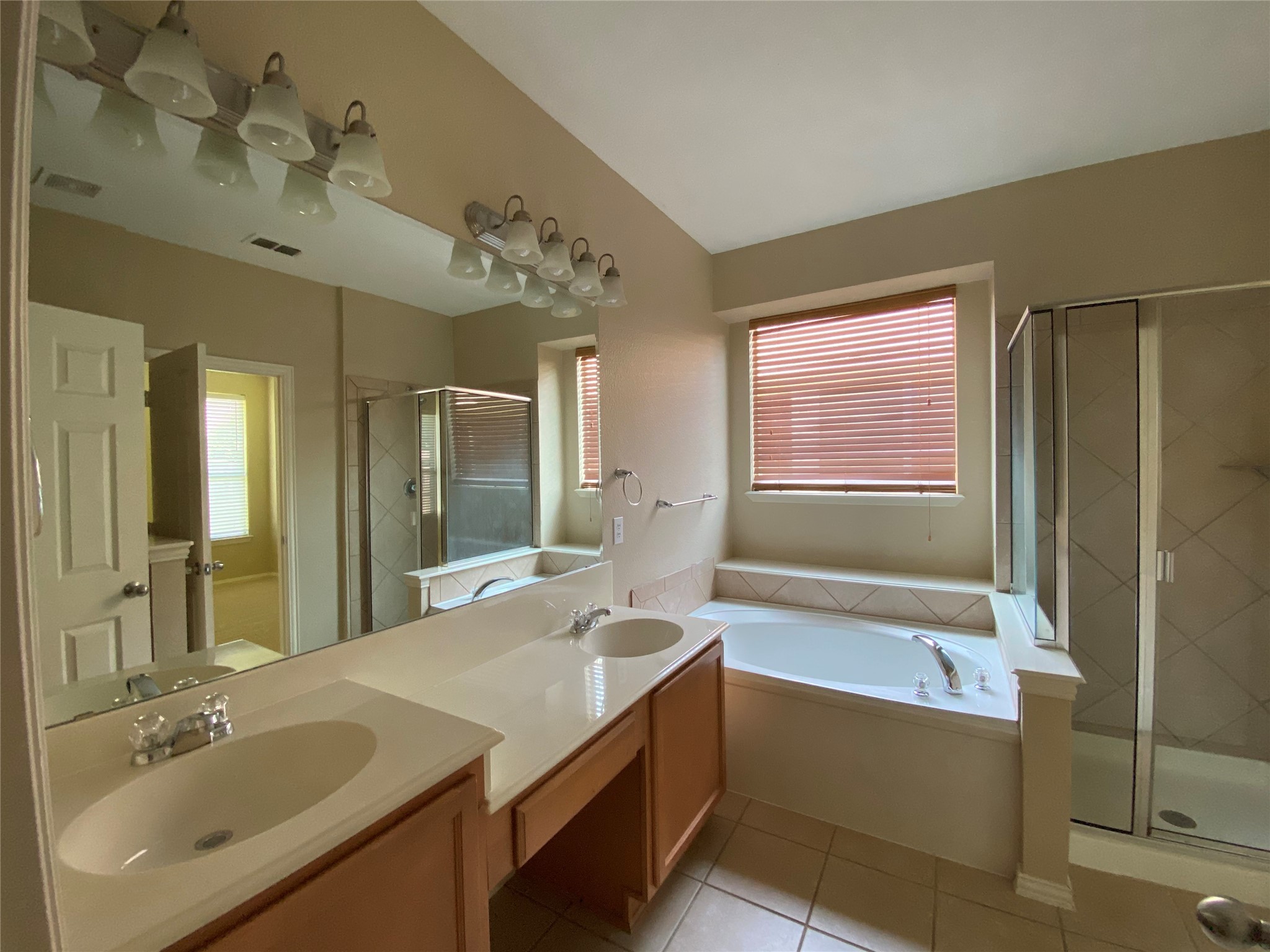 513 Jefferson Lane Lake Dallas TX 75065
