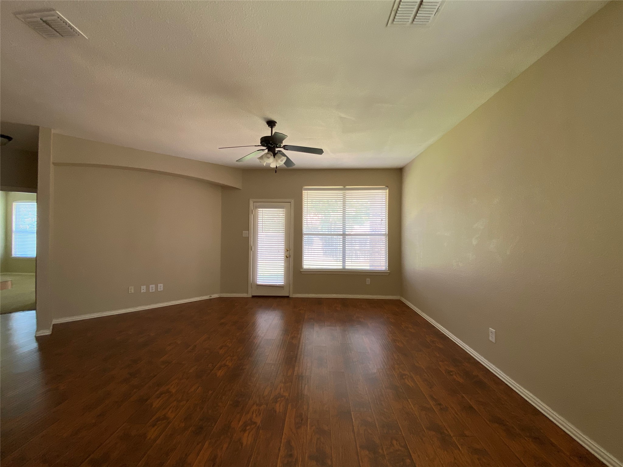 513 Jefferson Lane Lake Dallas TX 75065