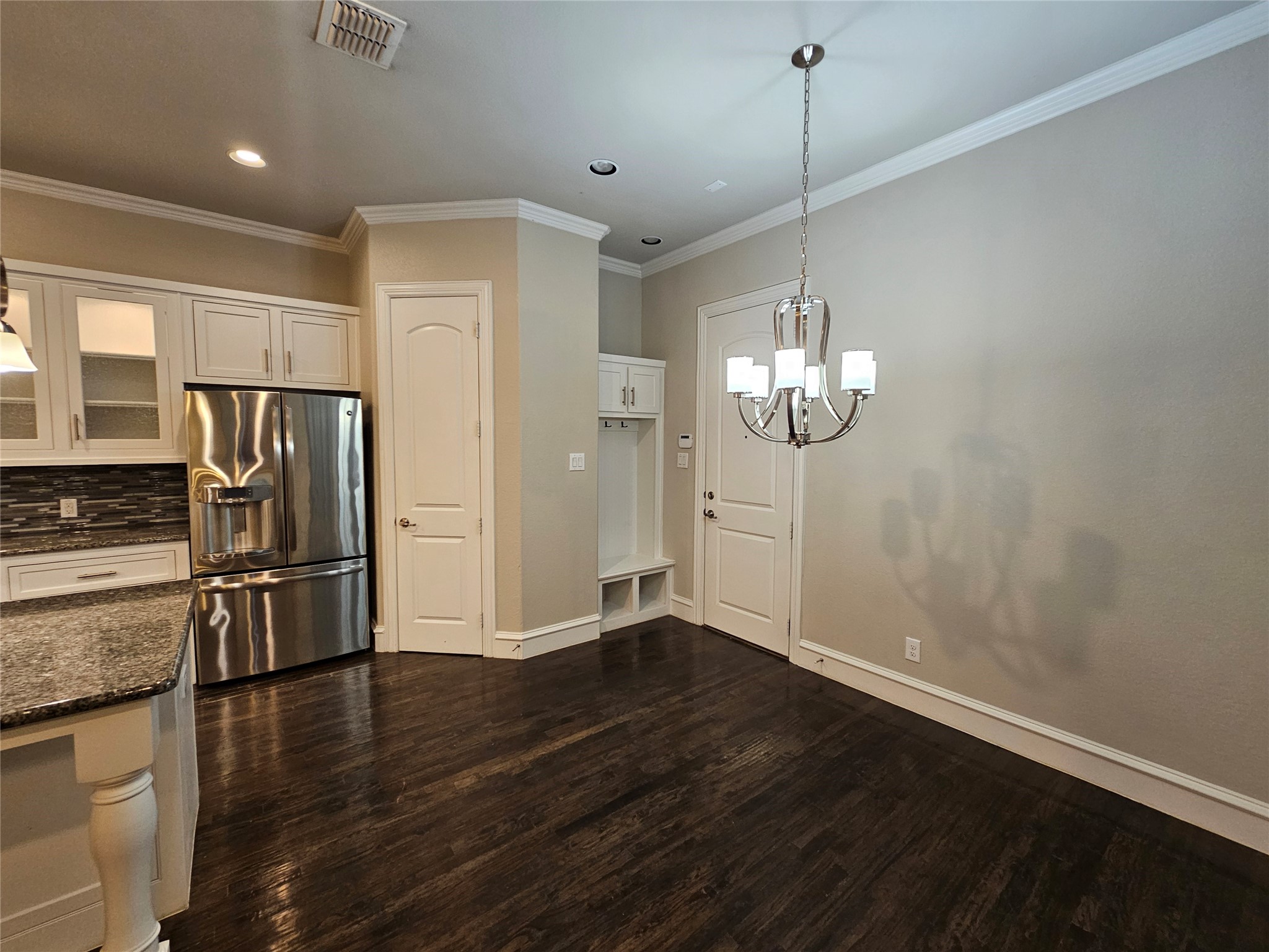 988 Shadyside Lane Dallas TX 75223