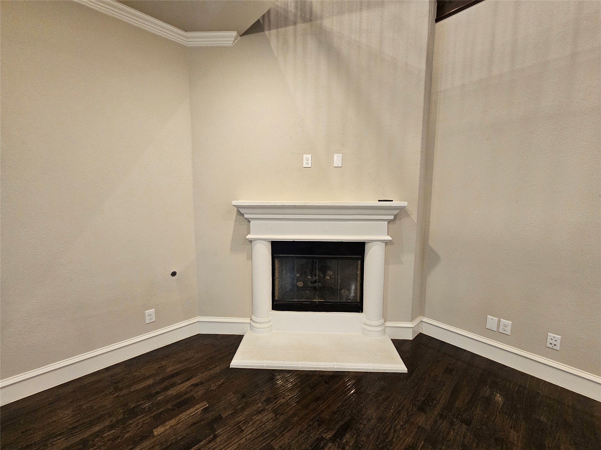 988 Shadyside Lane Dallas TX 75223