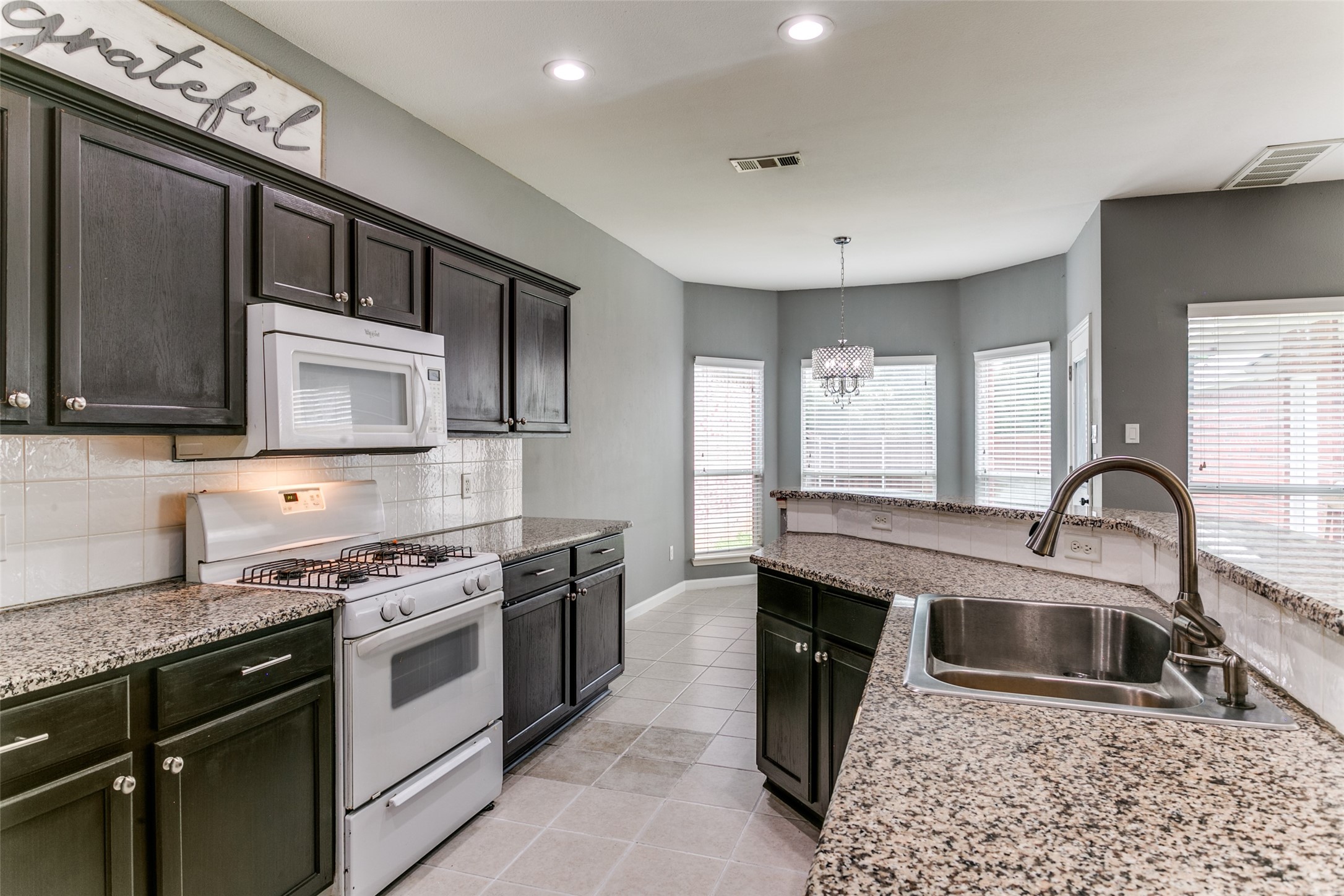 211 Patriot Lane Euless TX 76040