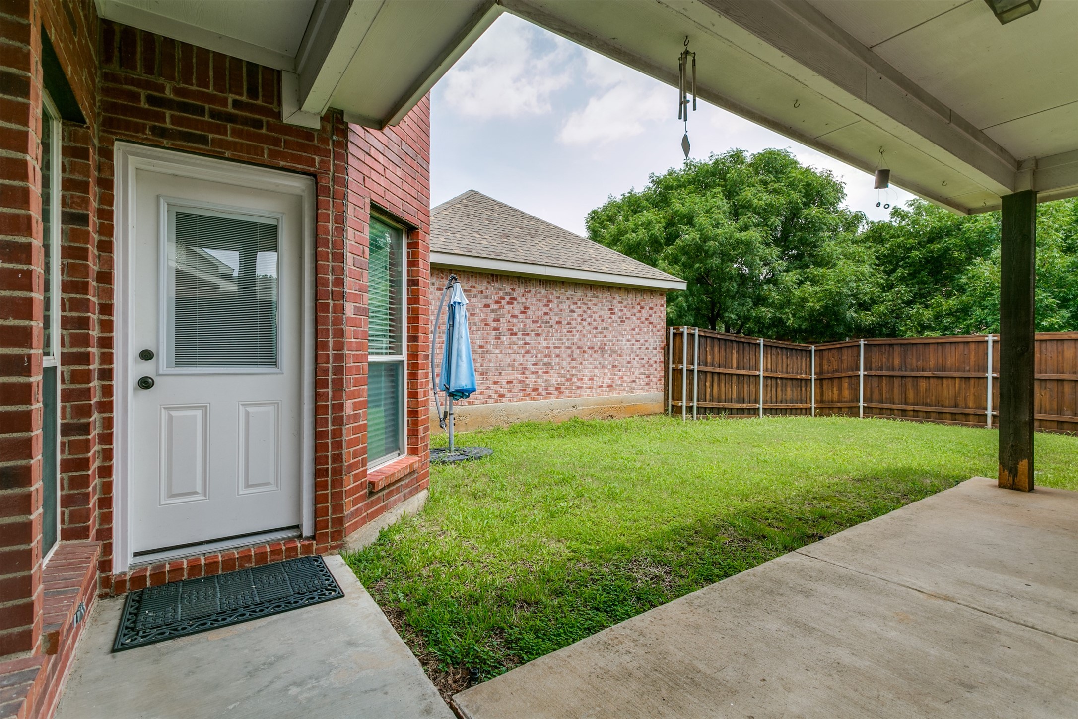211 Patriot Lane Euless TX 76040