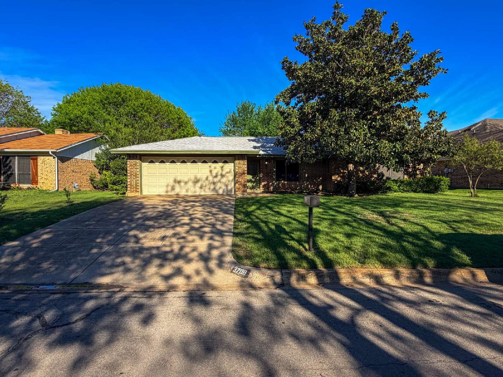 3708 Holland Drive North Richland Hills TX 76180