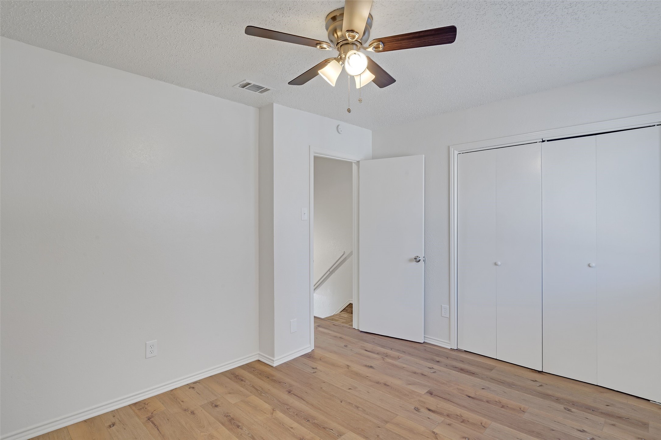 210 Rolston Road Irving TX 75060