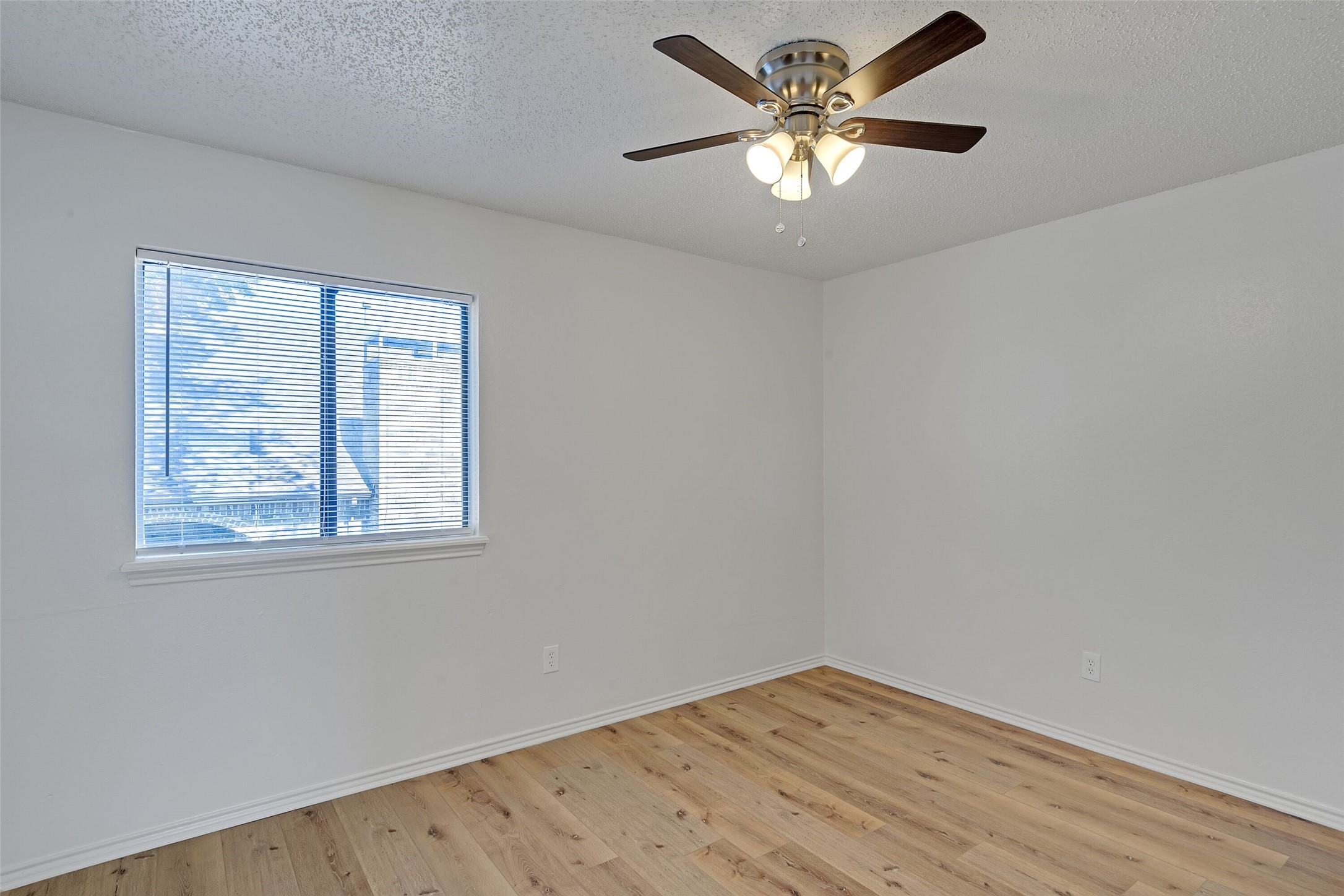 210 Rolston Road Irving TX 75060