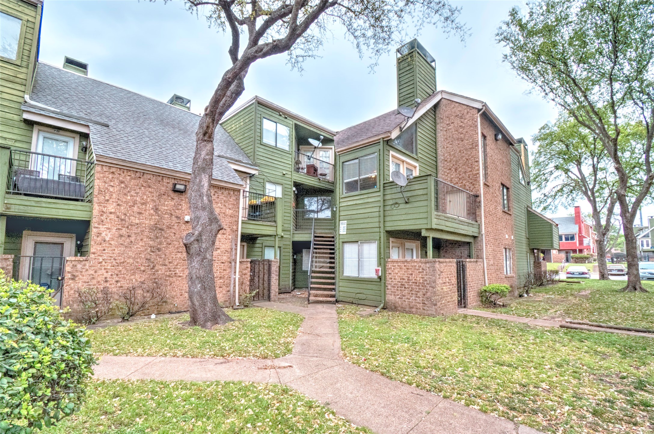 9831 Walnut Street Dallas TX 75243