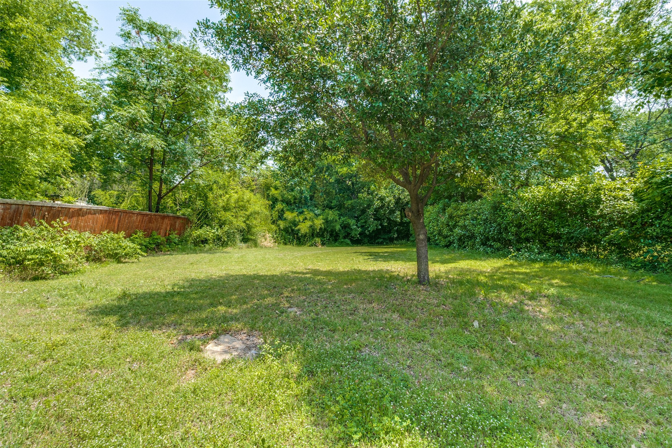 4022 Baker Avenue Dallas TX 75212