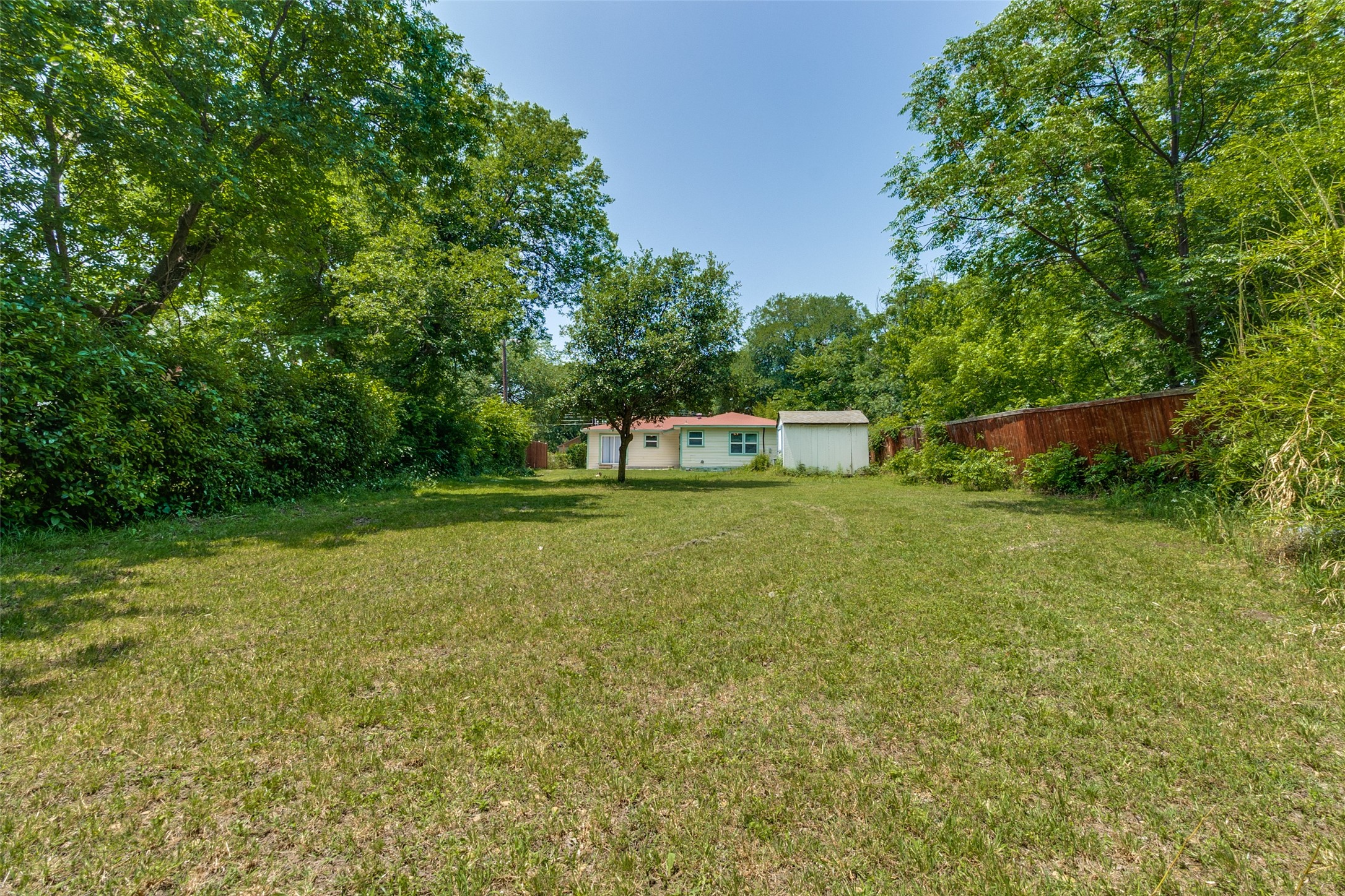 4022 Baker Avenue Dallas TX 75212