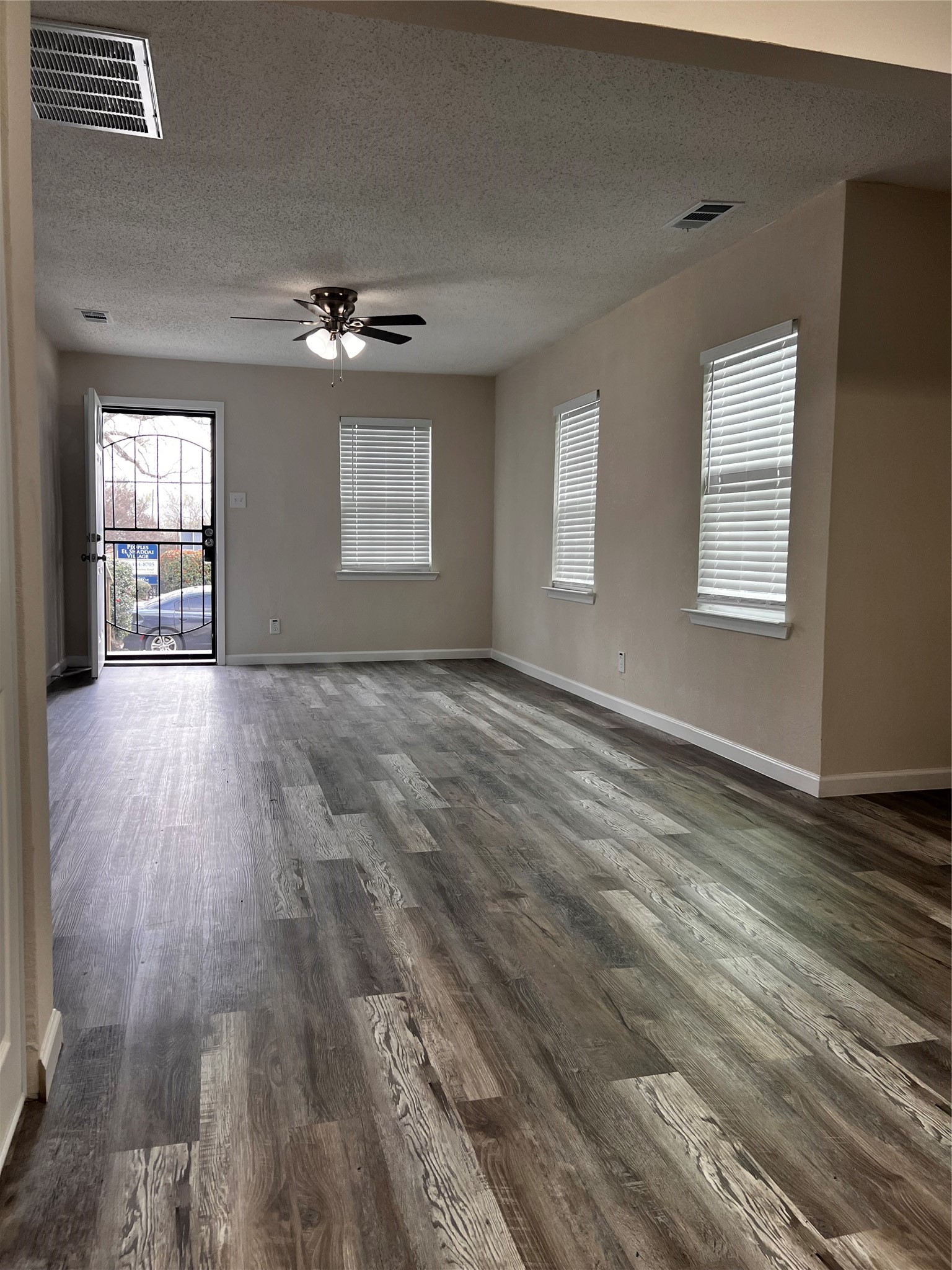 2839 E Overton Road Dallas TX 75216